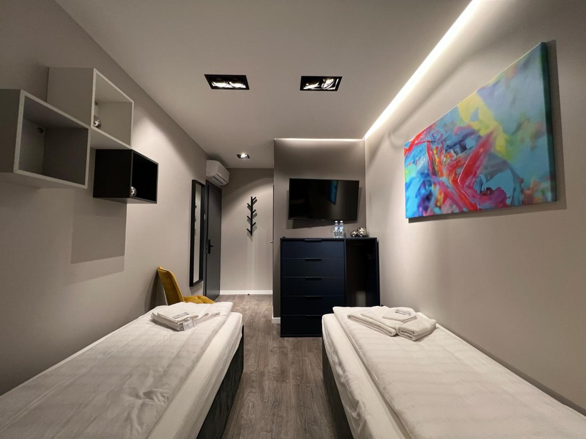 Double or Twin Room with Shower