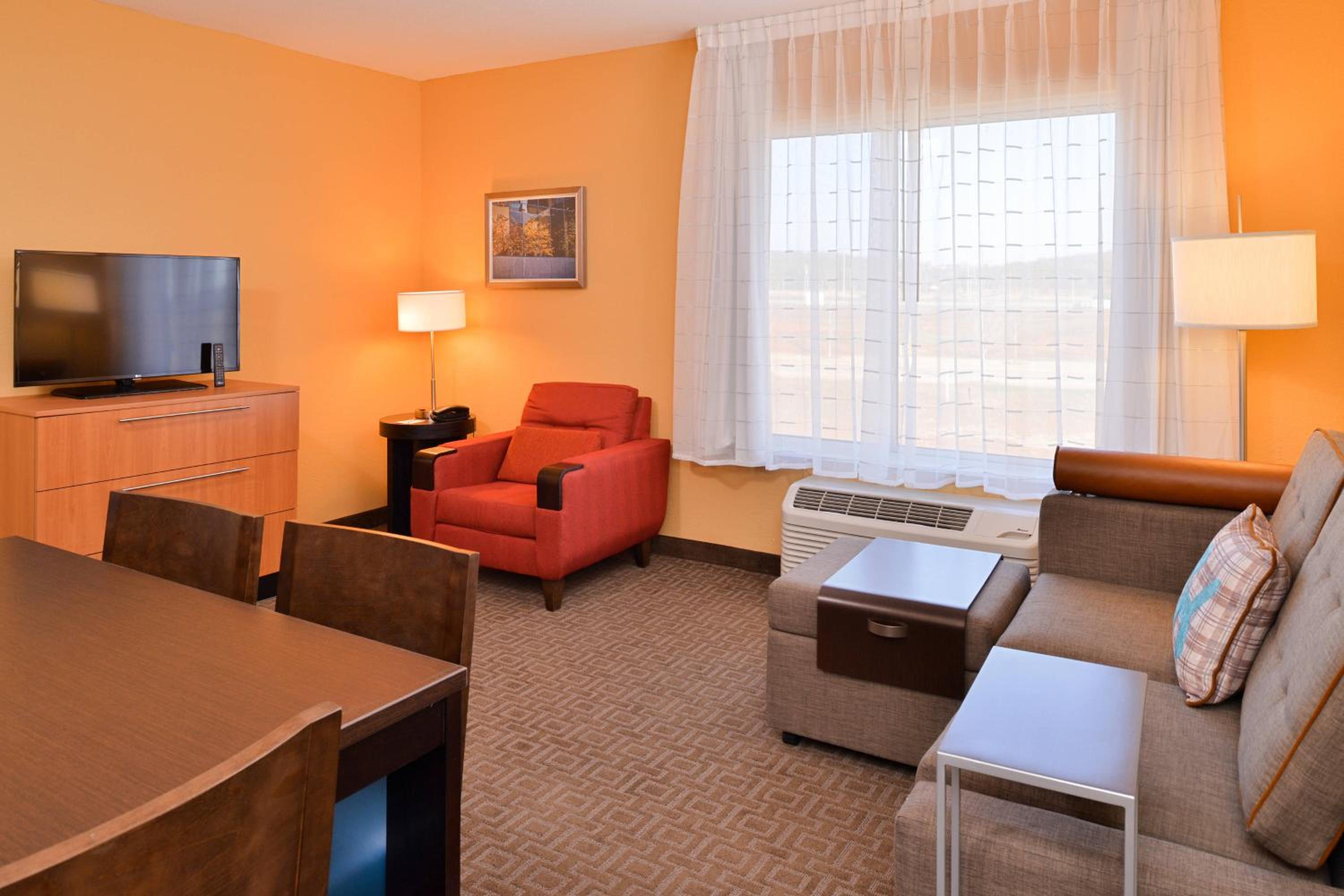 Two-Bedroom Suite photo 1