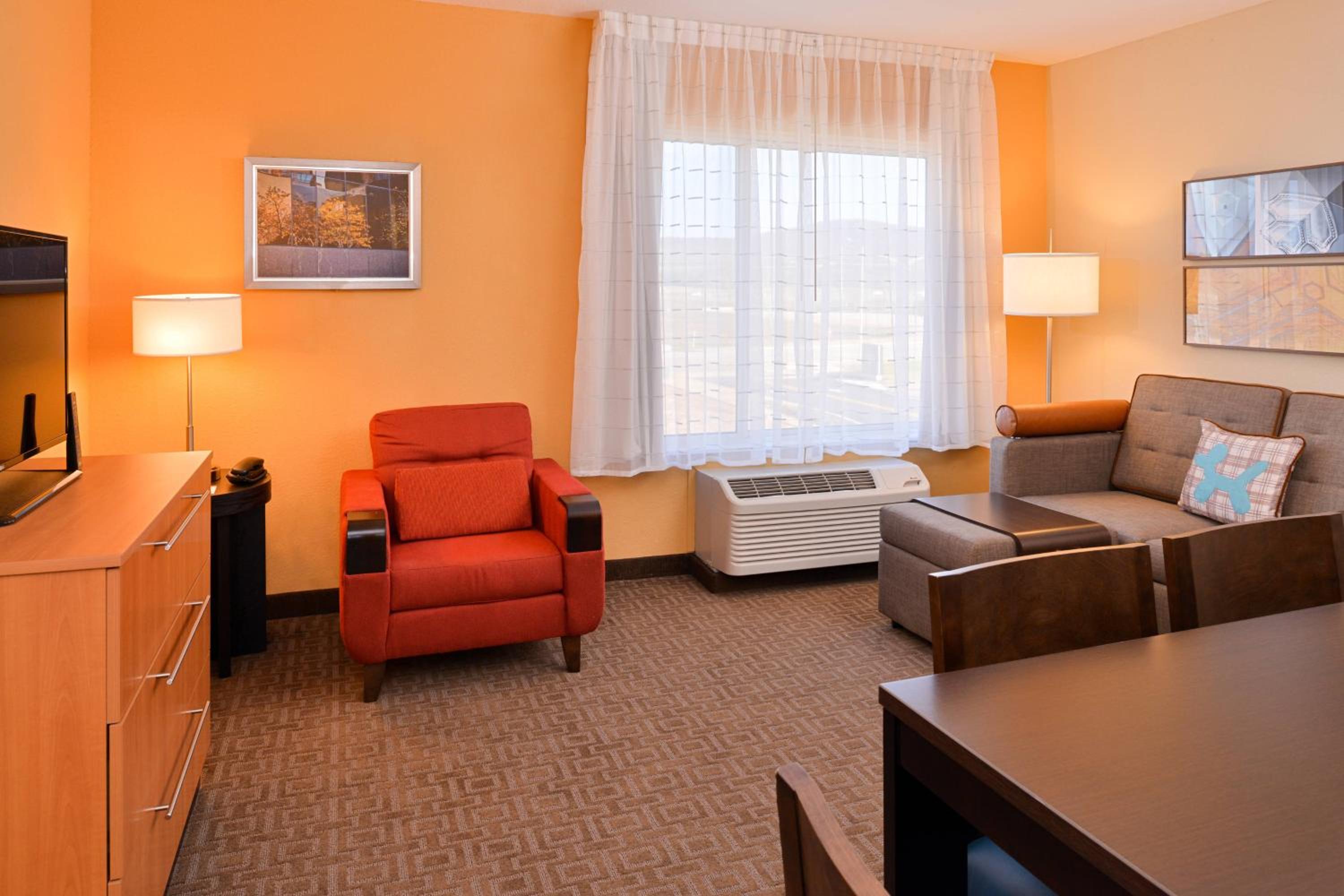 Two-Bedroom Suite photo 2