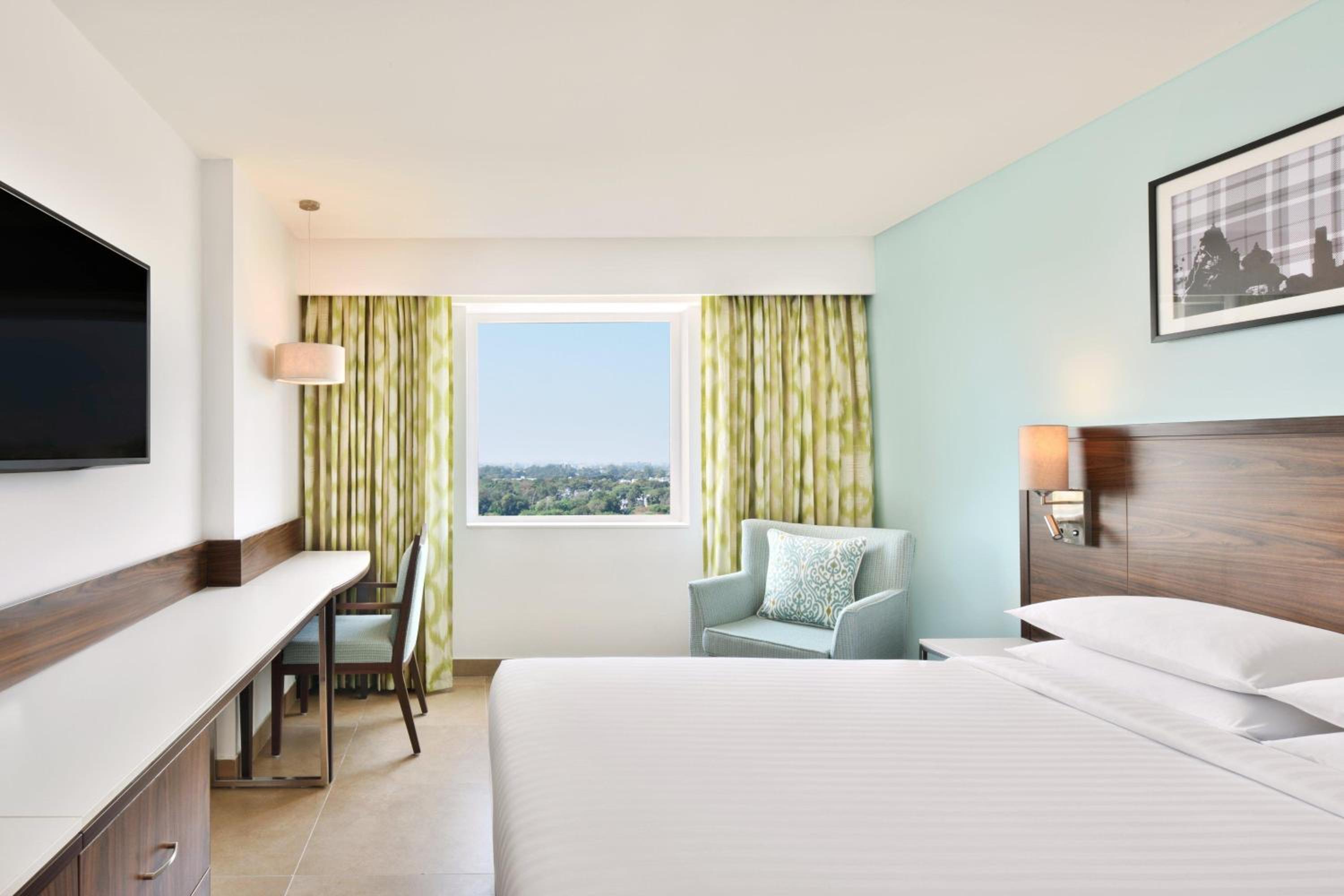 Fairfield Queen Room photo 2