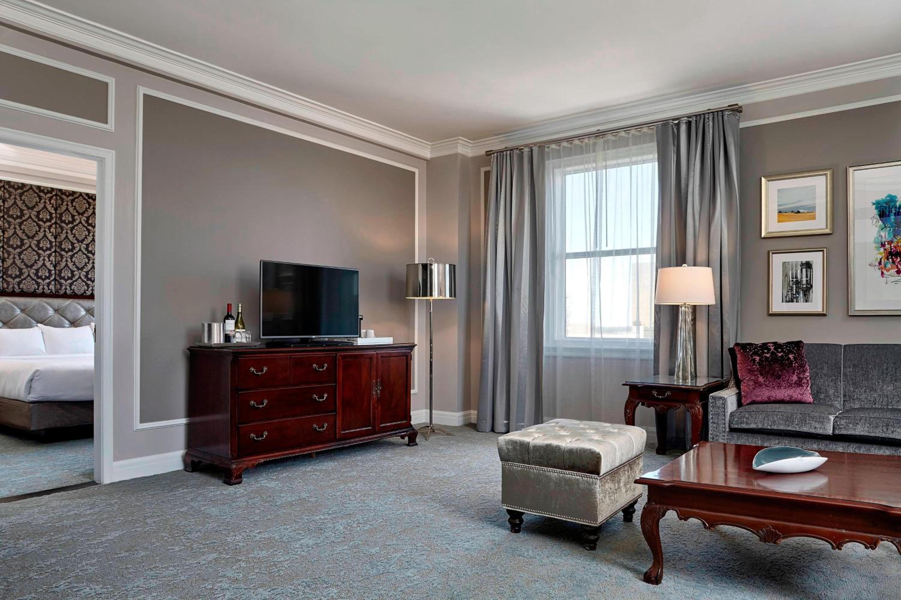Deluxe Suite - Photo 5