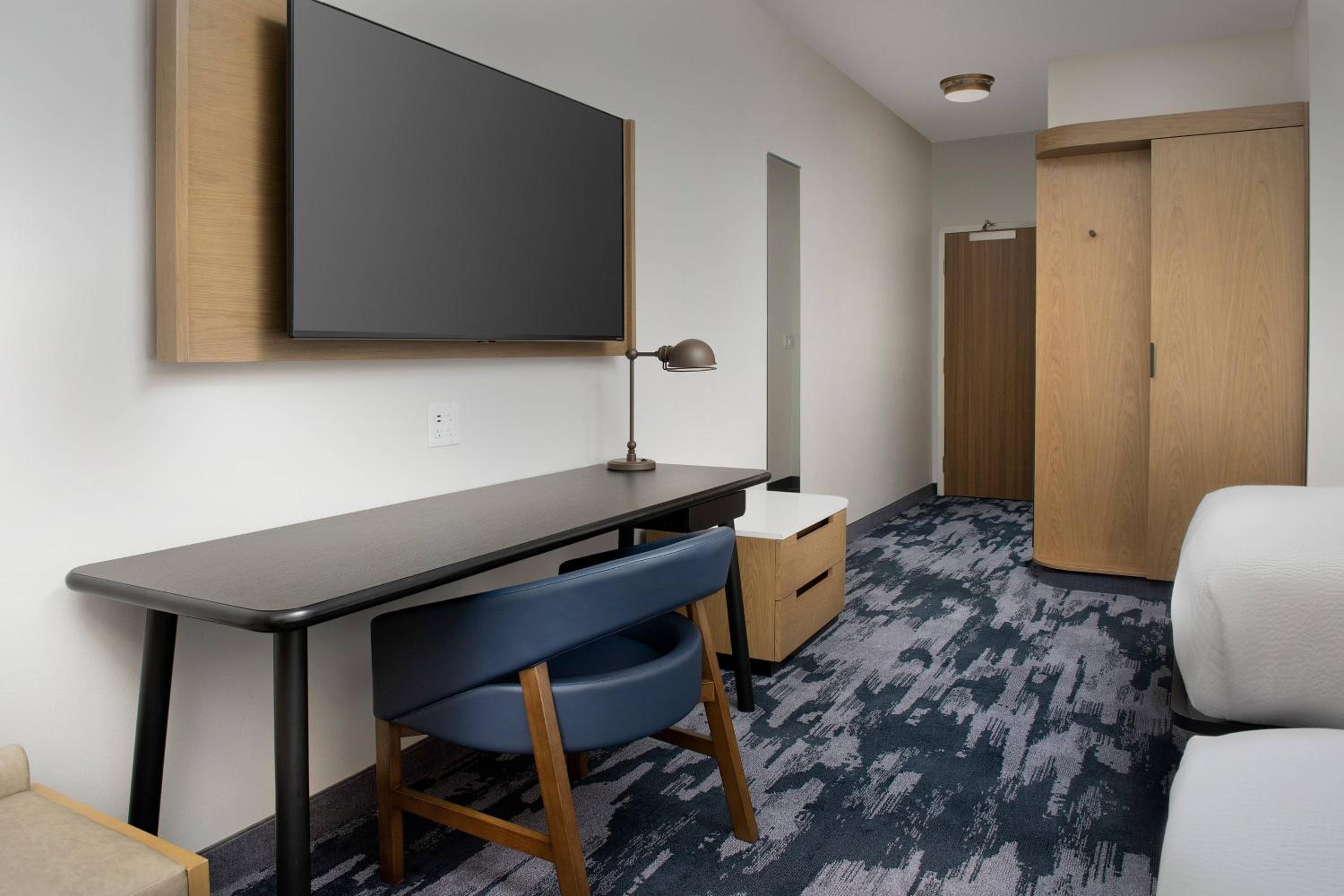 Double Queen Room - Photo 7