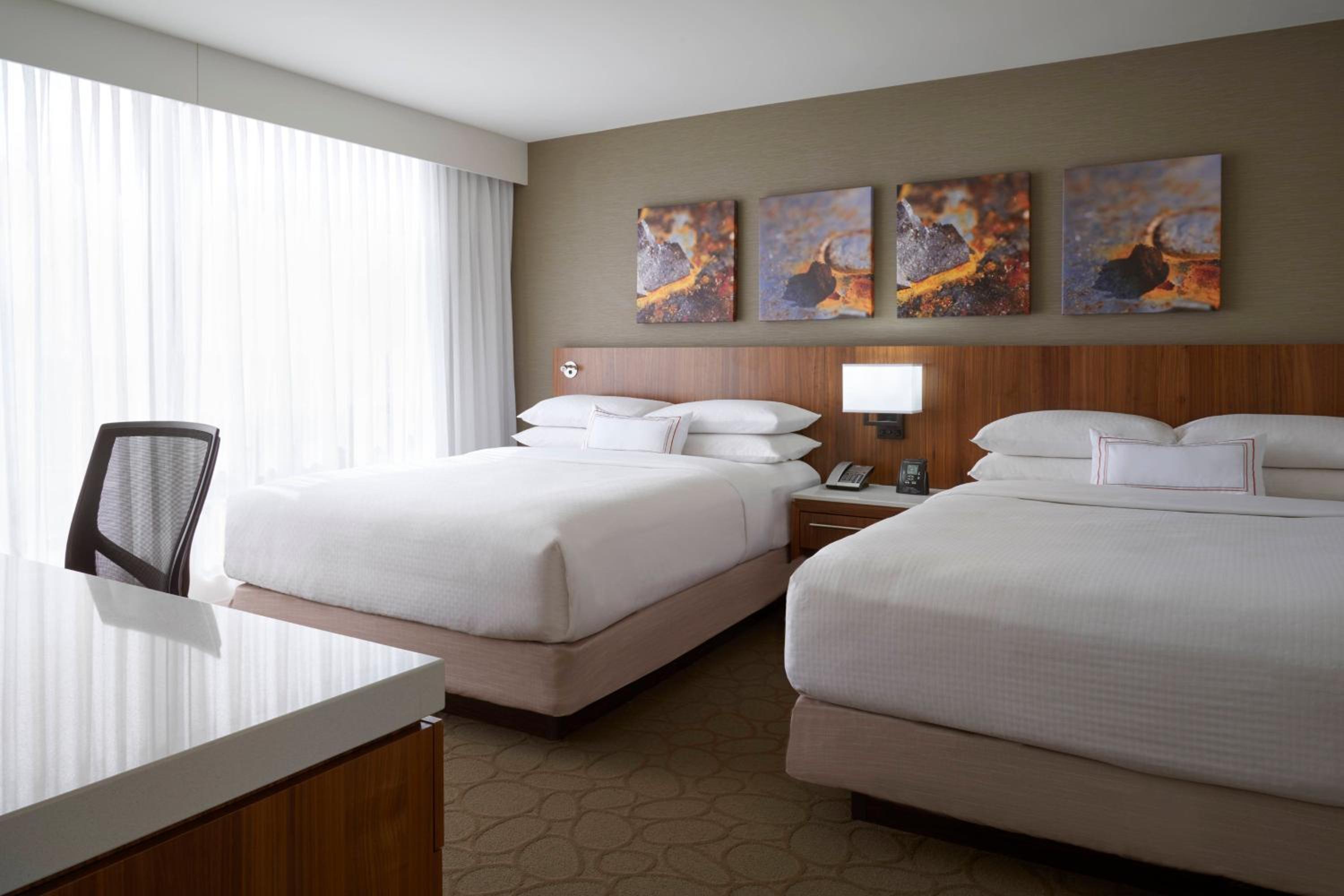 Double Queen Room - Photo 4