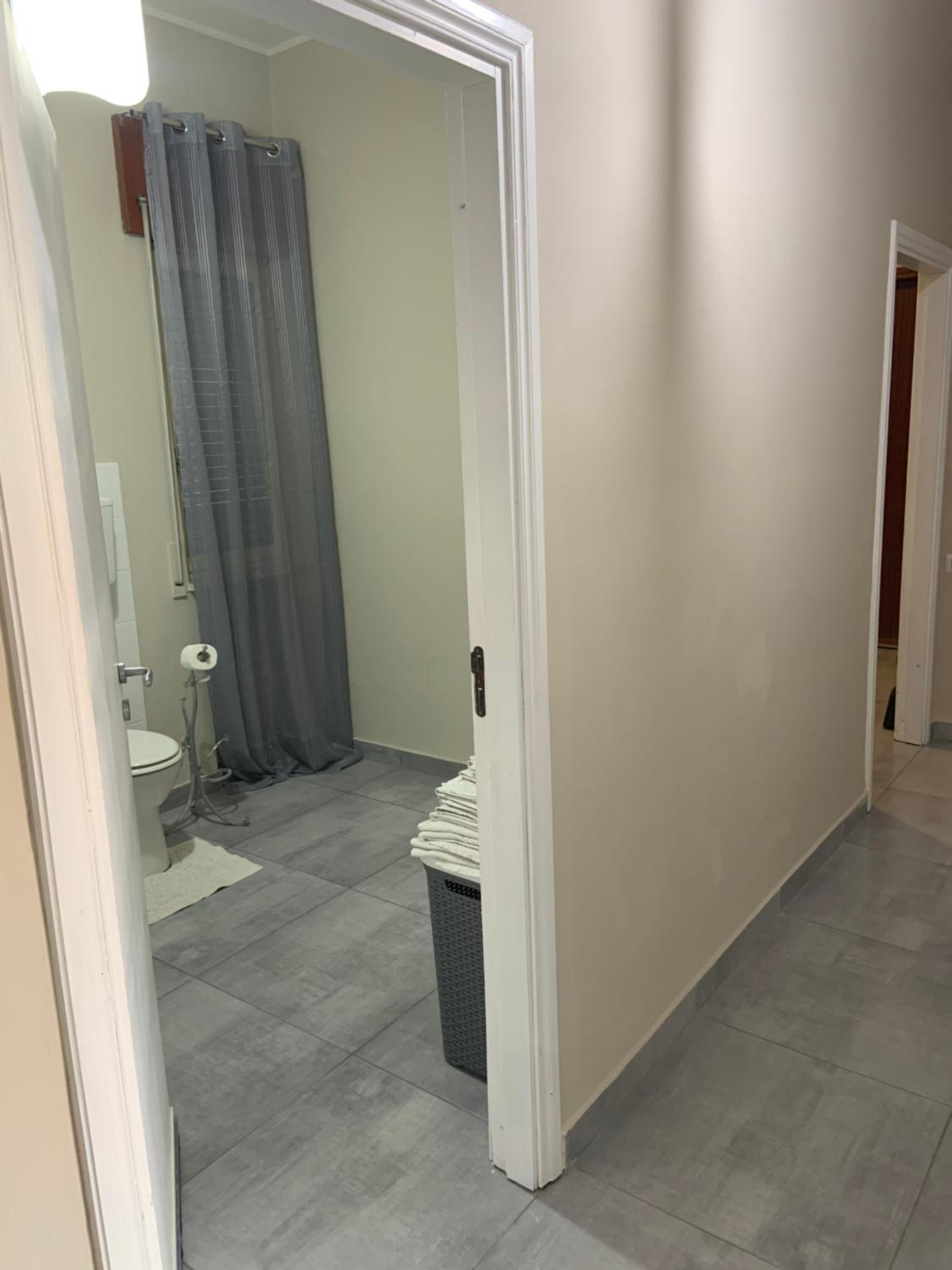 Double or Twin Room with Private External Bathroom - Photo 13
