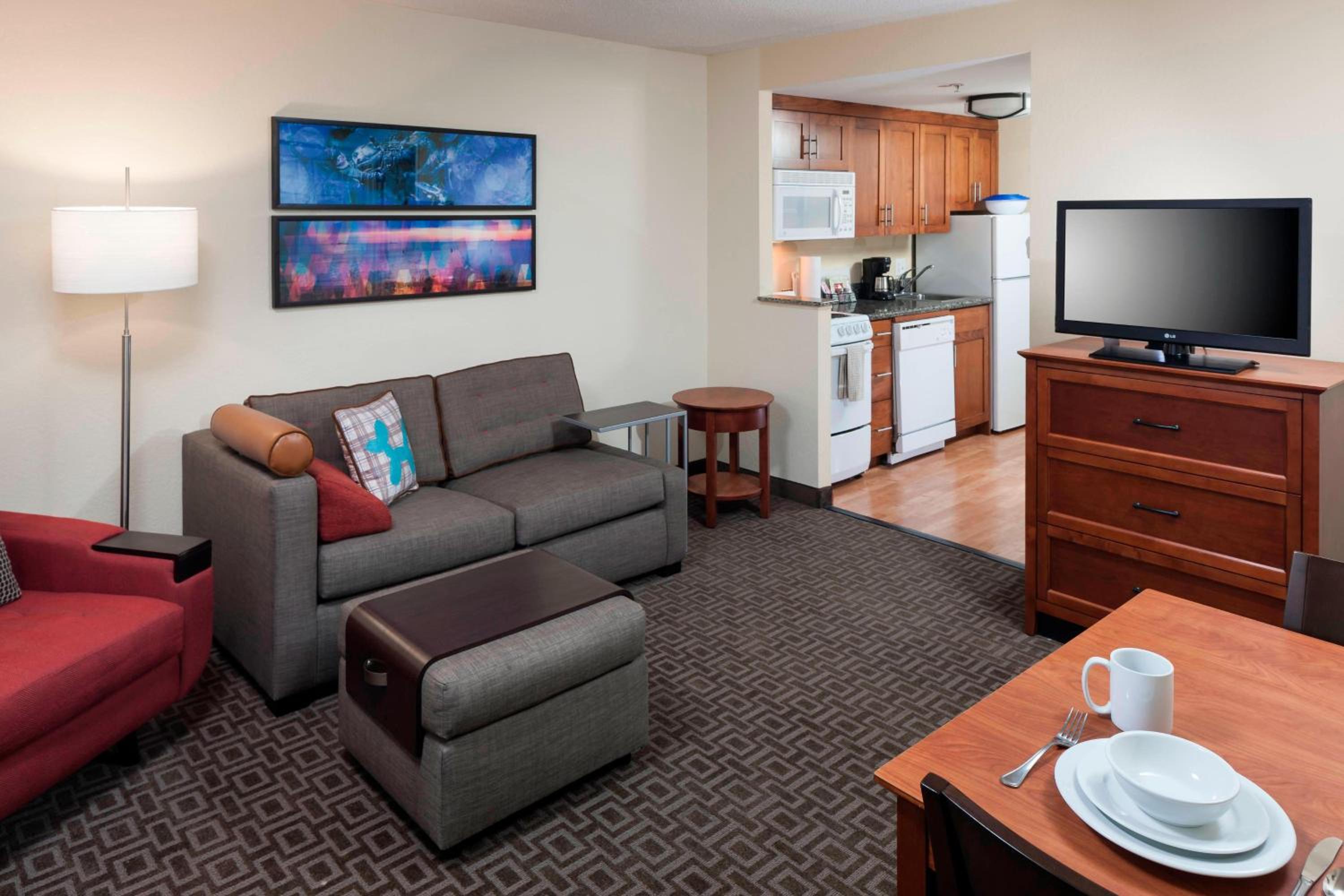One-Bedroom Suite photo 1