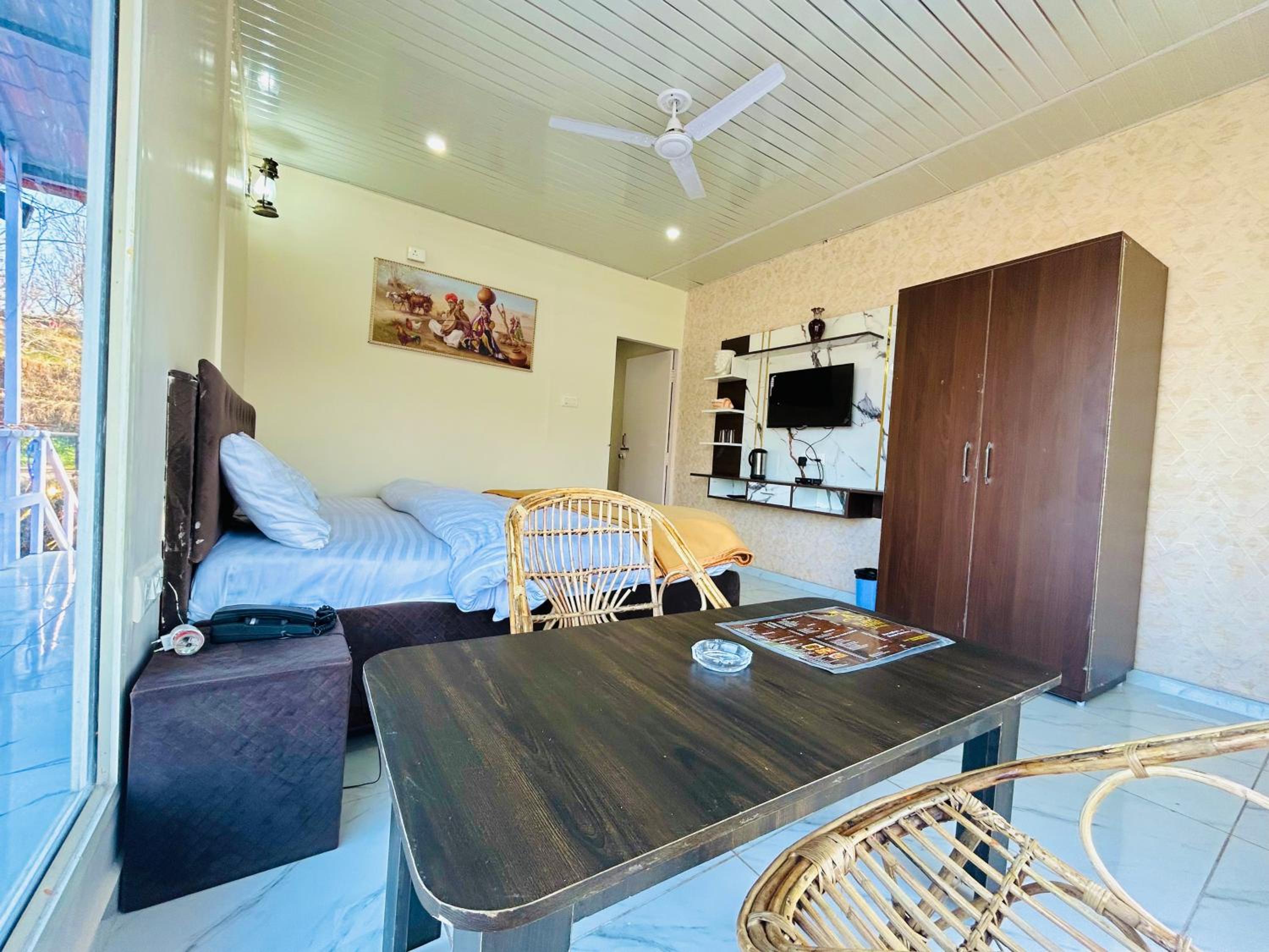 King Room with Mountain View - Photo 1