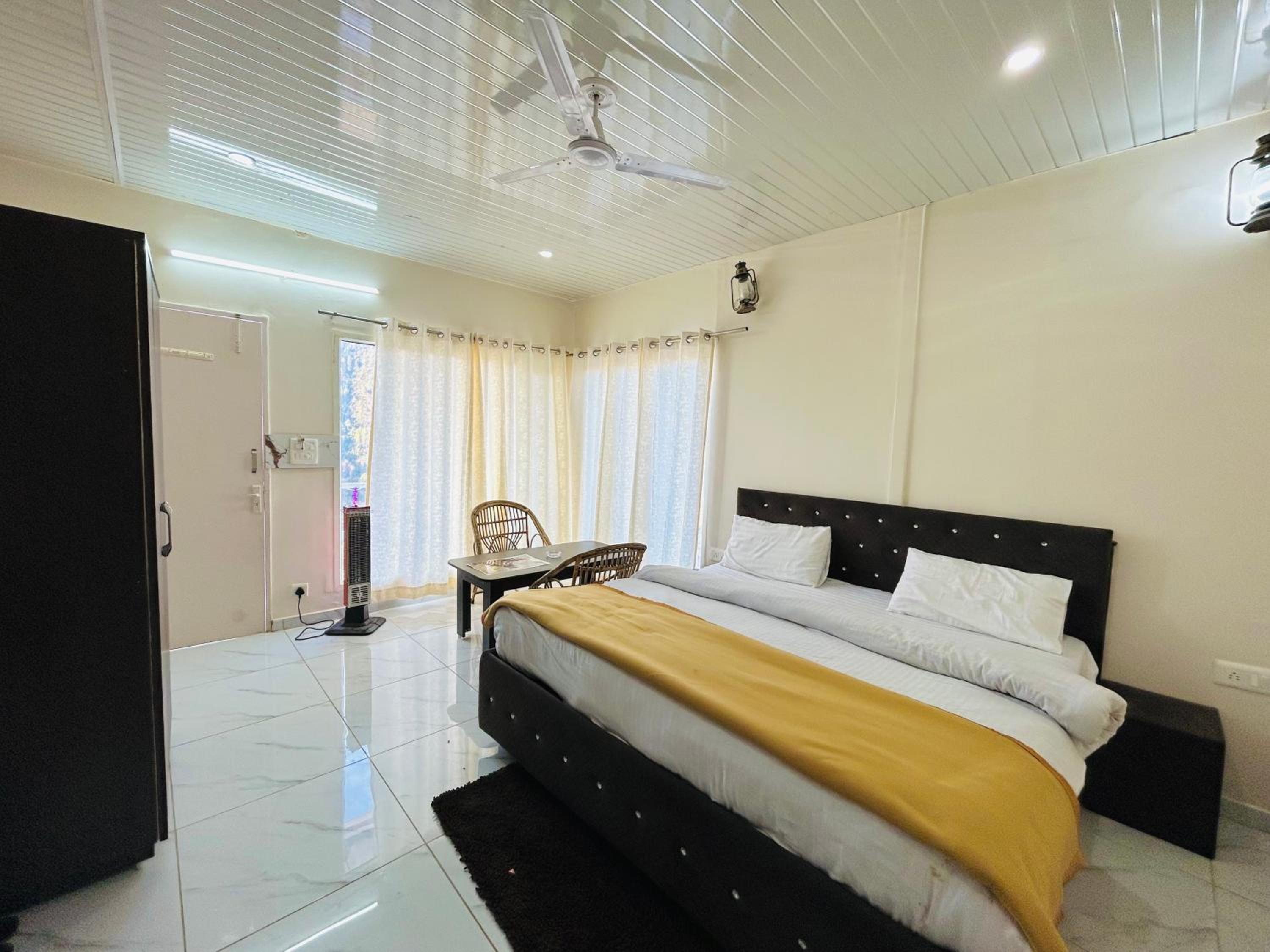 King Room with Mountain View - Photo 13