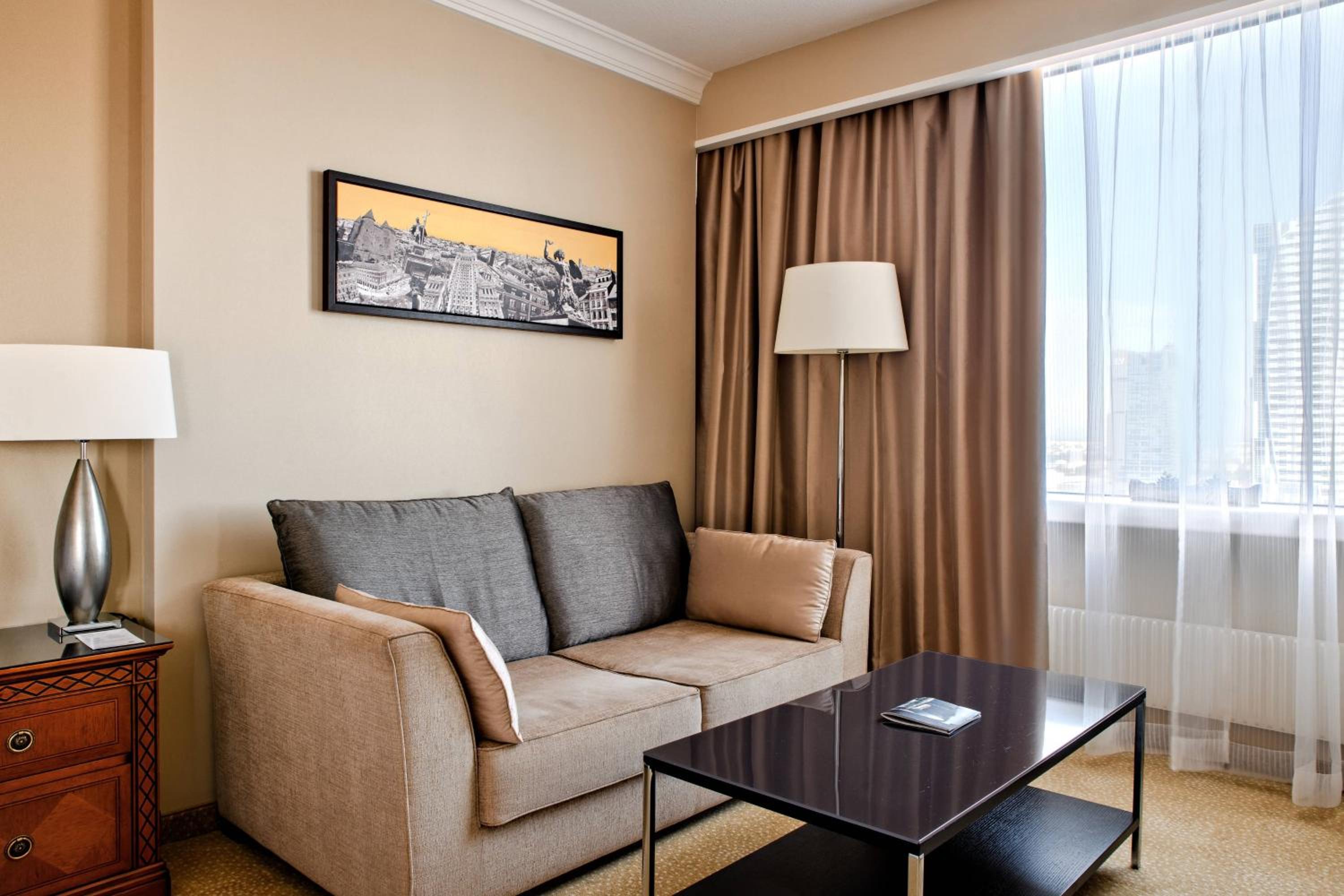 Corner Junior Suite - Photo 5