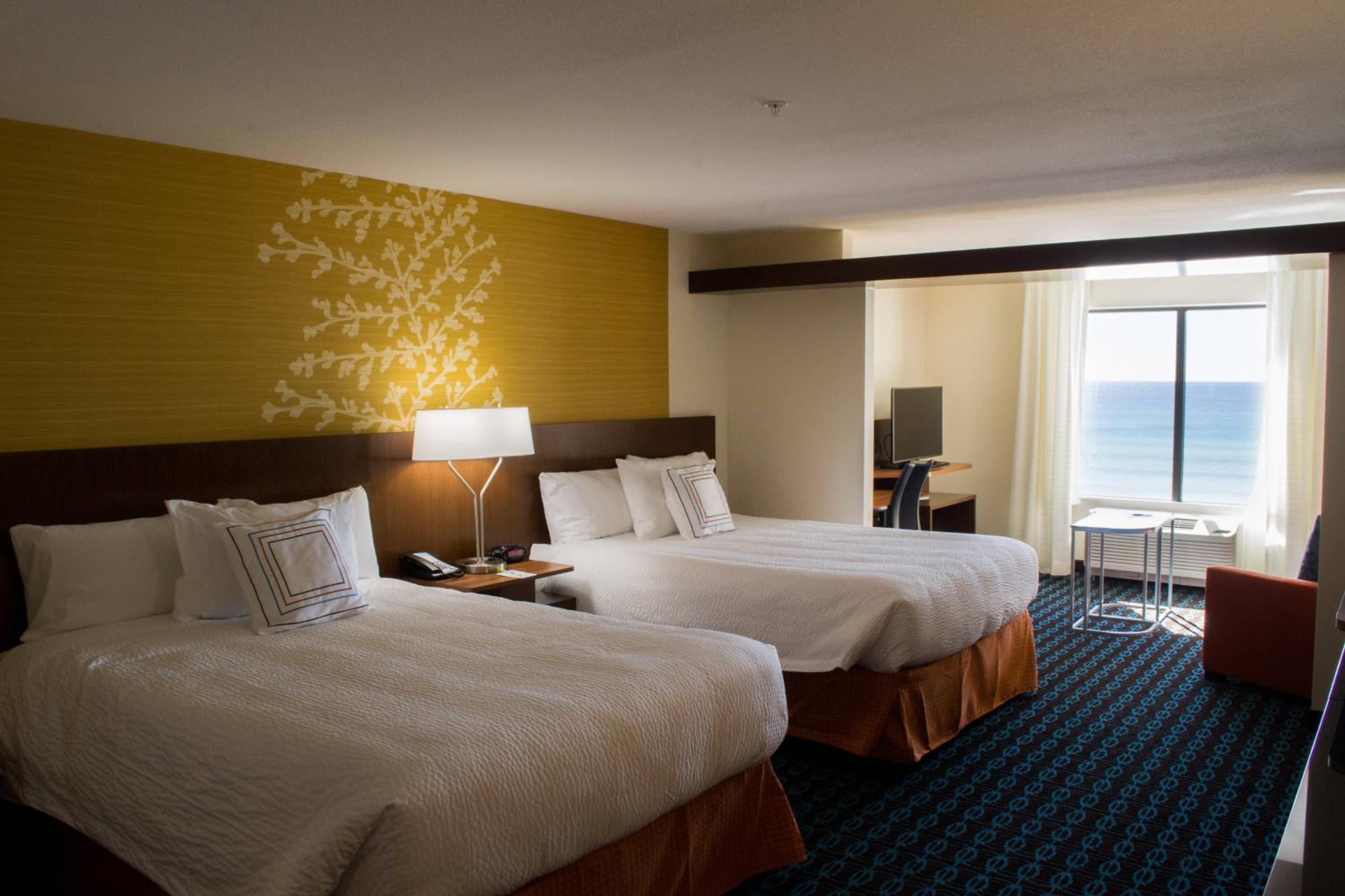 Oceanfront Queen Suite, Suite, 2 Queen, Sofa bed, Beachfront