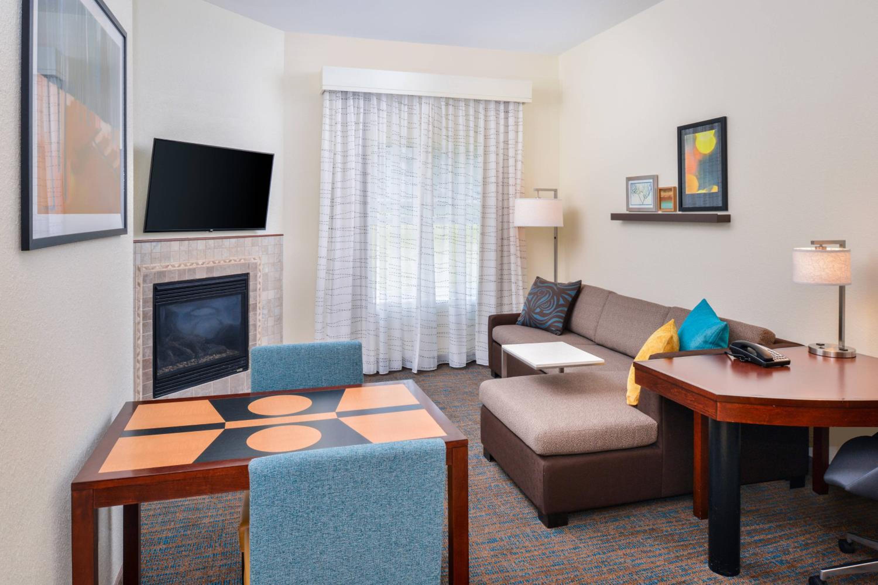 One-Bedroom King Suite with Sofa Bed - Photo 1