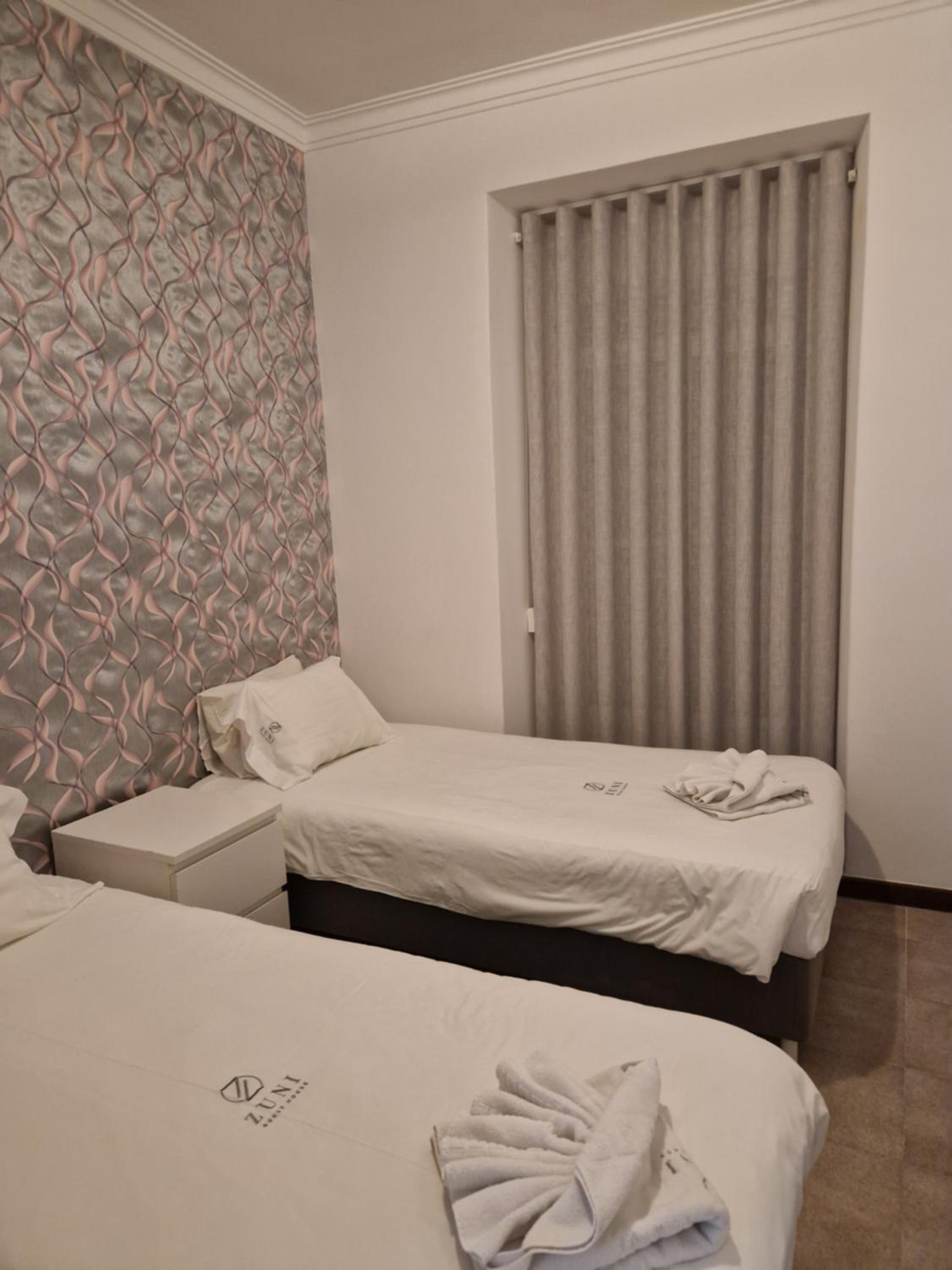 Standard Twin Room with Shared Bathroom photo 1