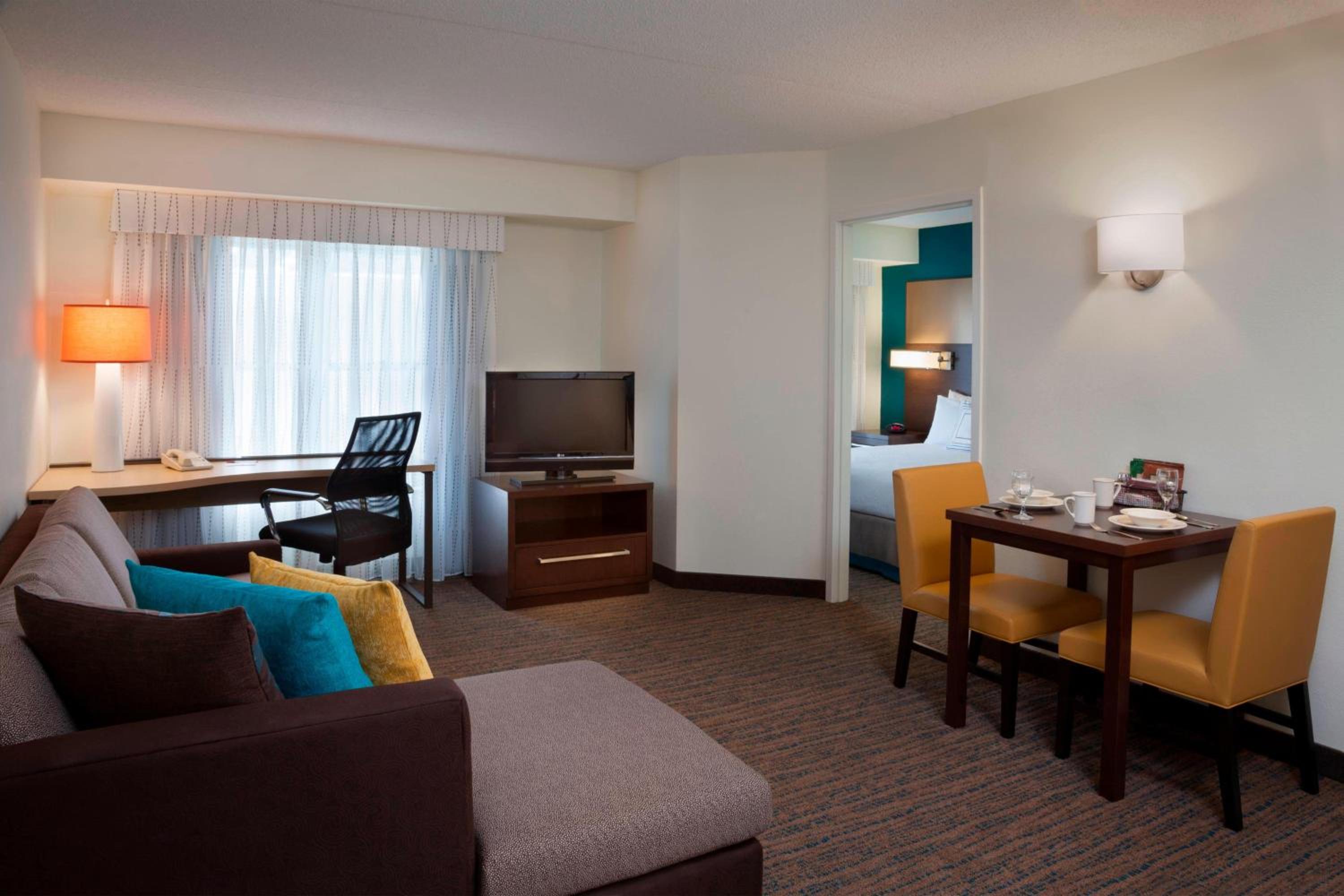 One-Bedroom Queen Suite with Sofa Bed - Photo 1