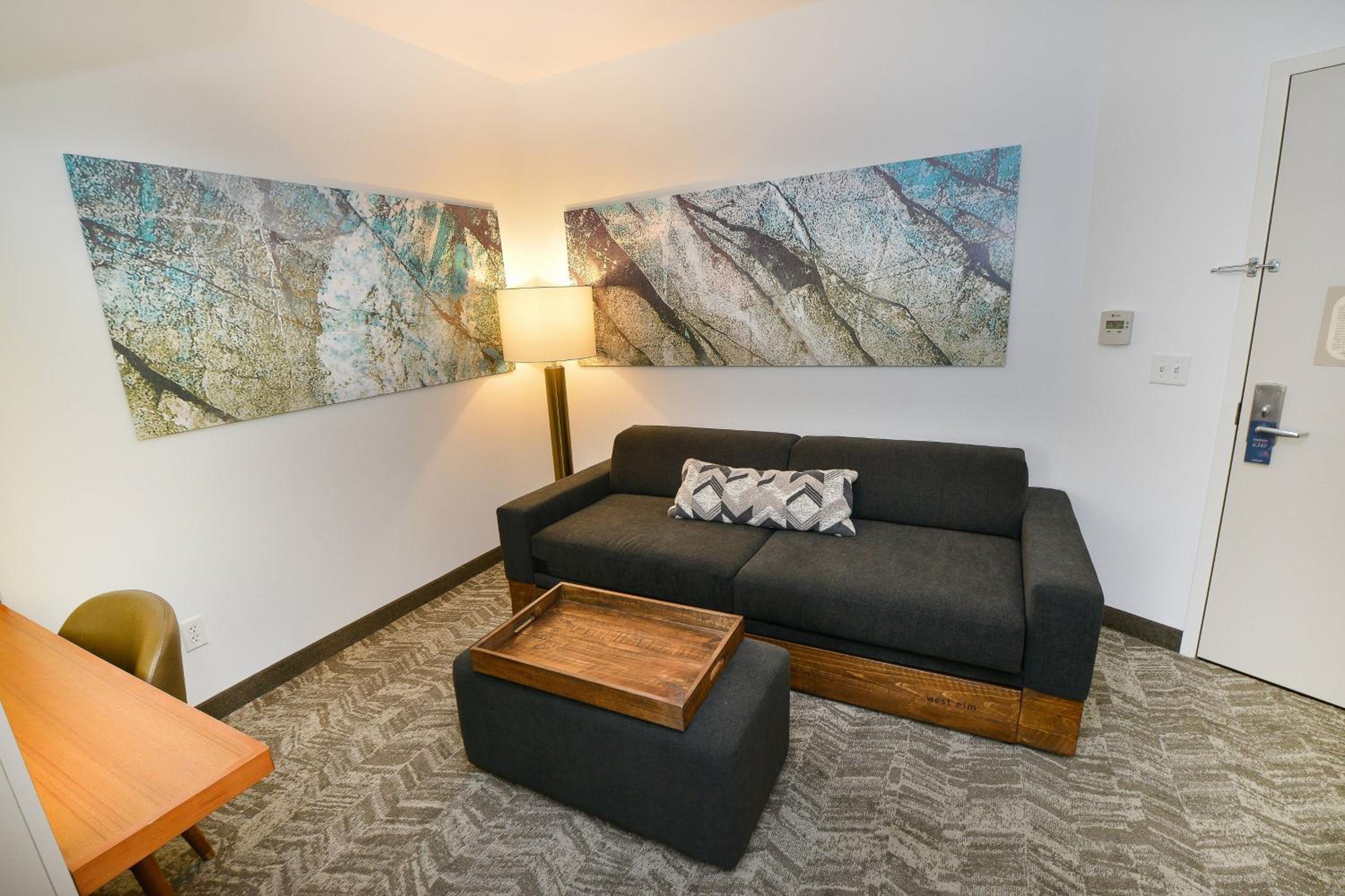 King Studio with Sofa Bed - Photo 2
