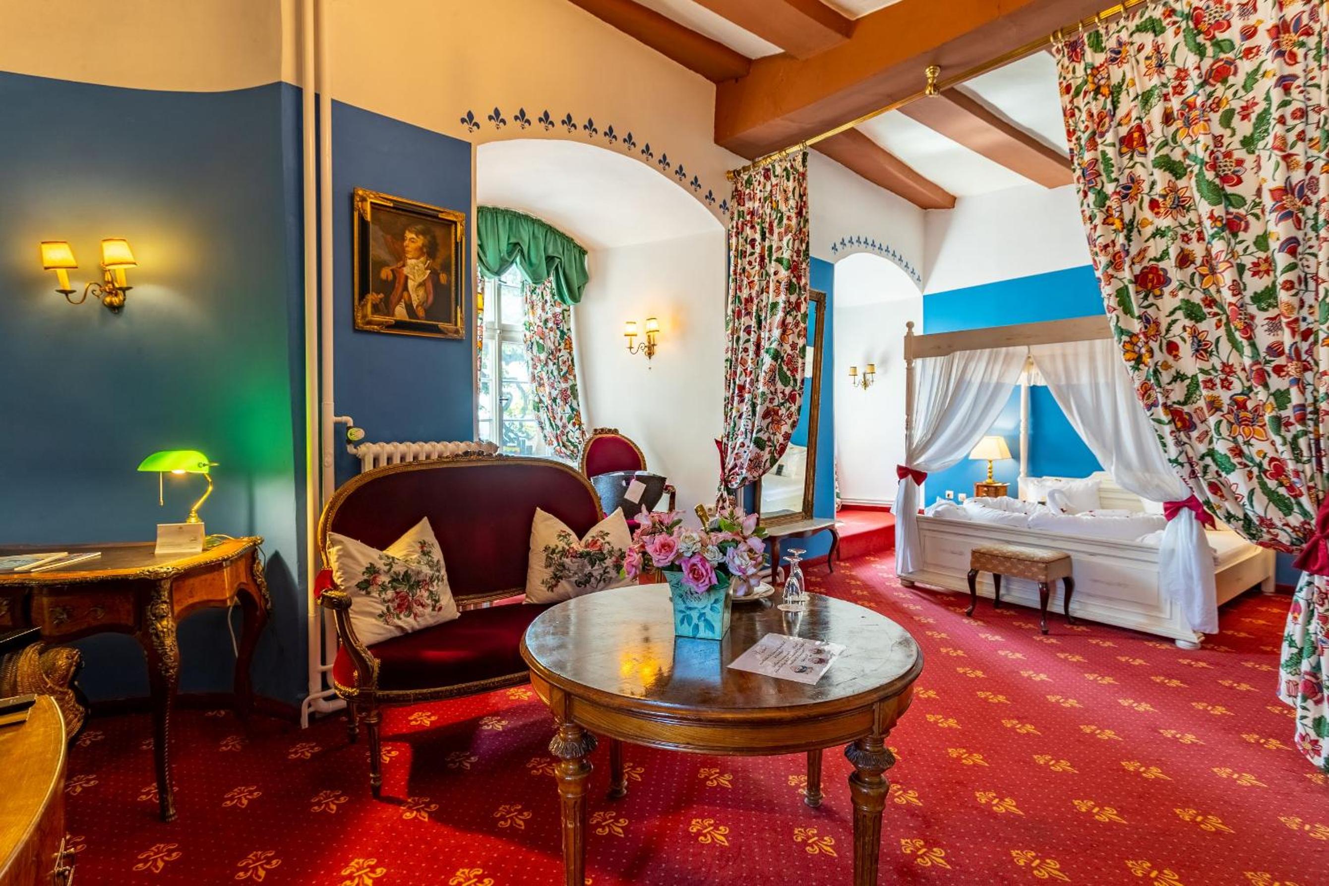Suite - Photo 2