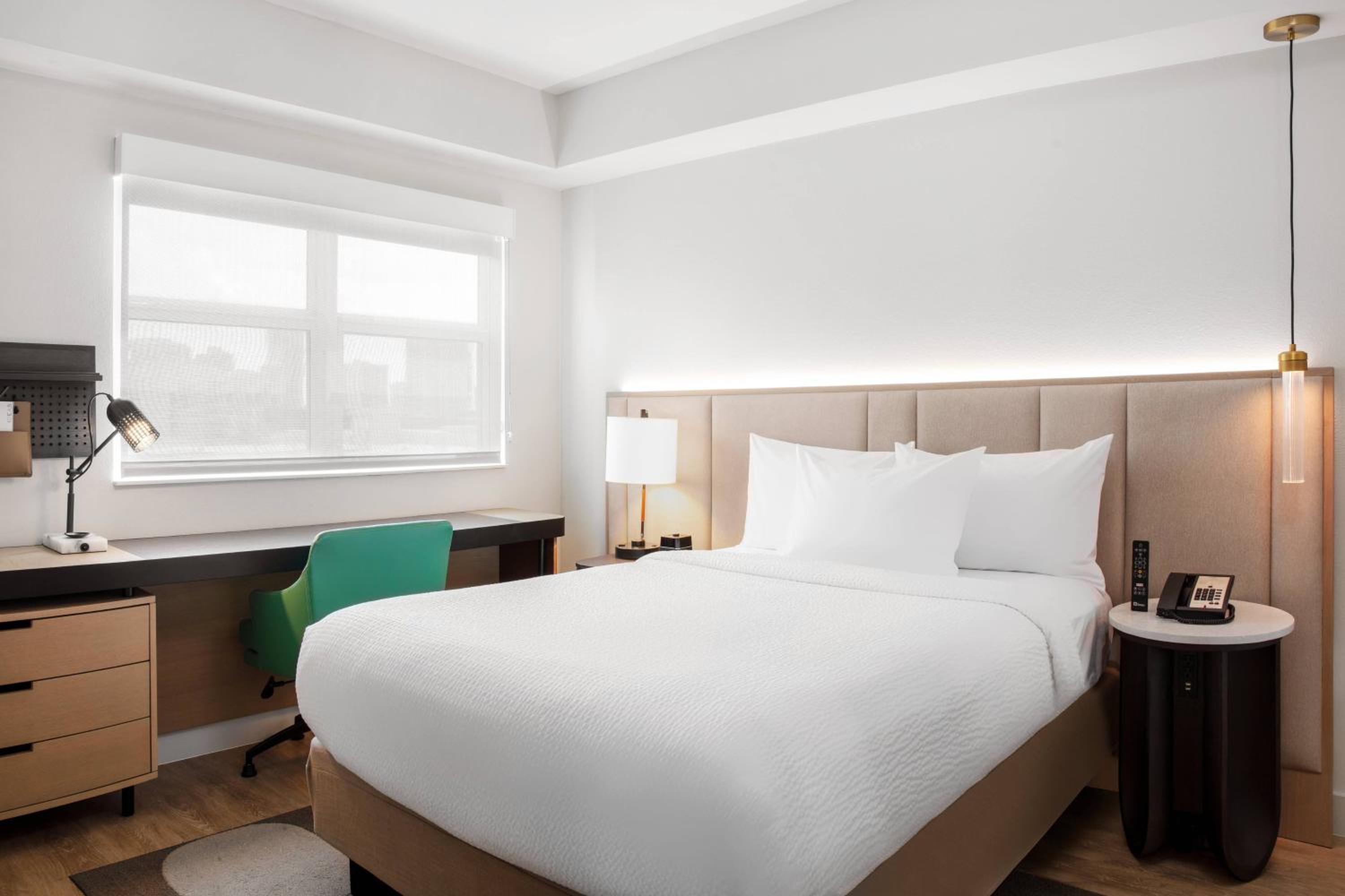 Two-Bedroom Suite - Photo 2