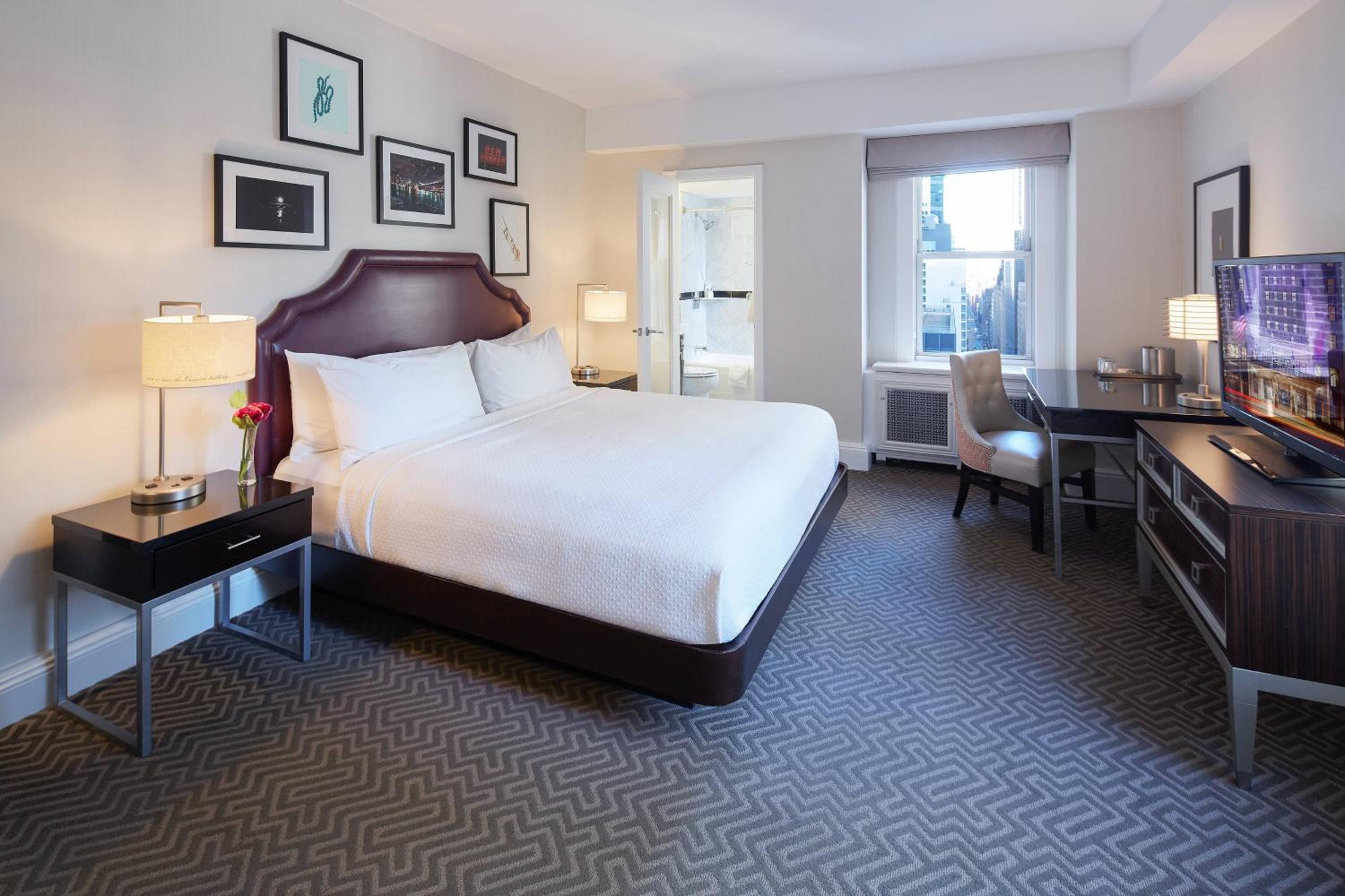 Deluxe, Guest room, King