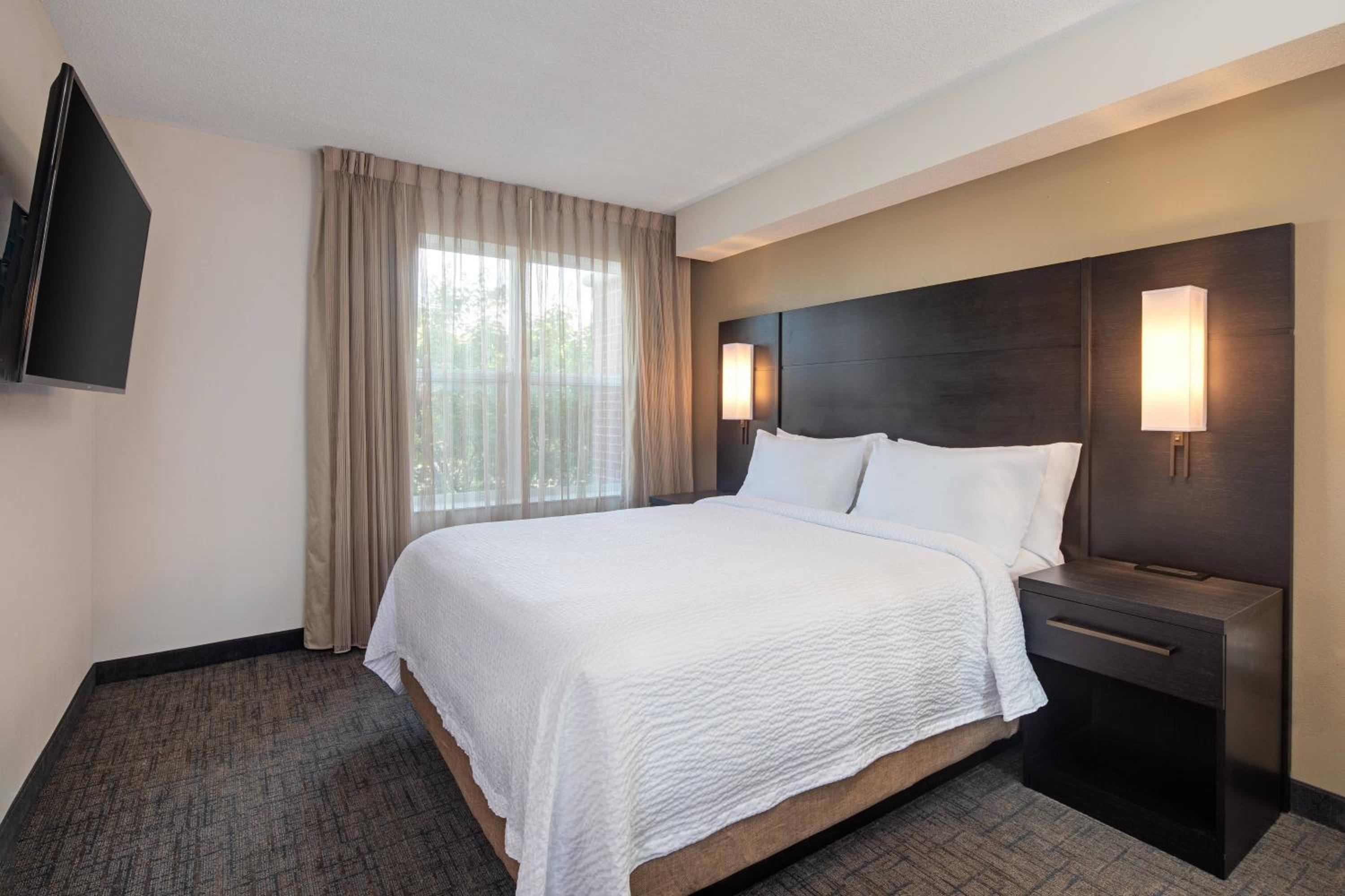 Two-Bedroom Suite photo 3