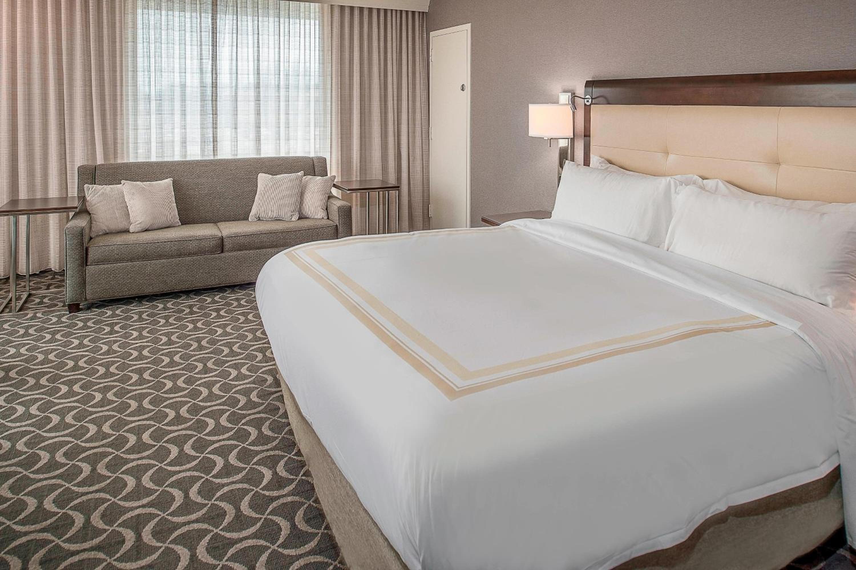 Standard, Guest room, 1 King - Photo 2
