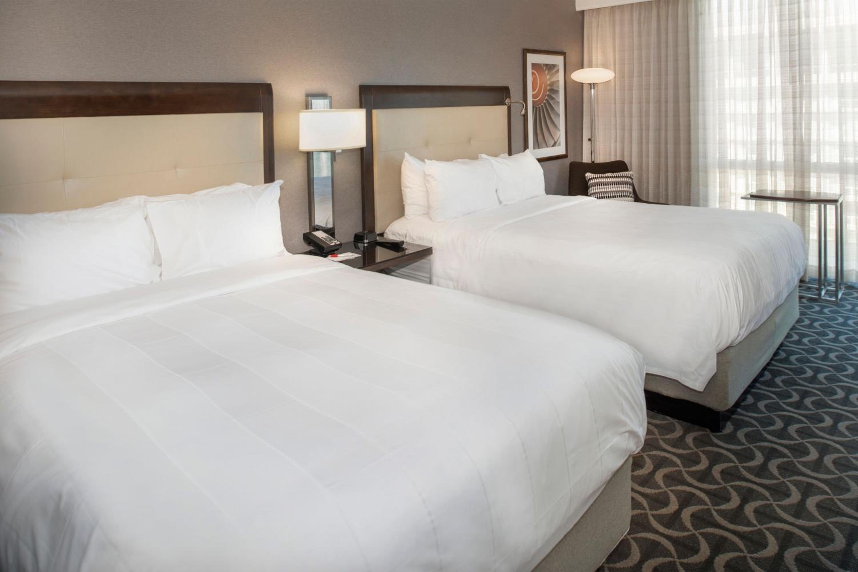 Executive, Guest room, 2 Double, East Tower    - Photo 3