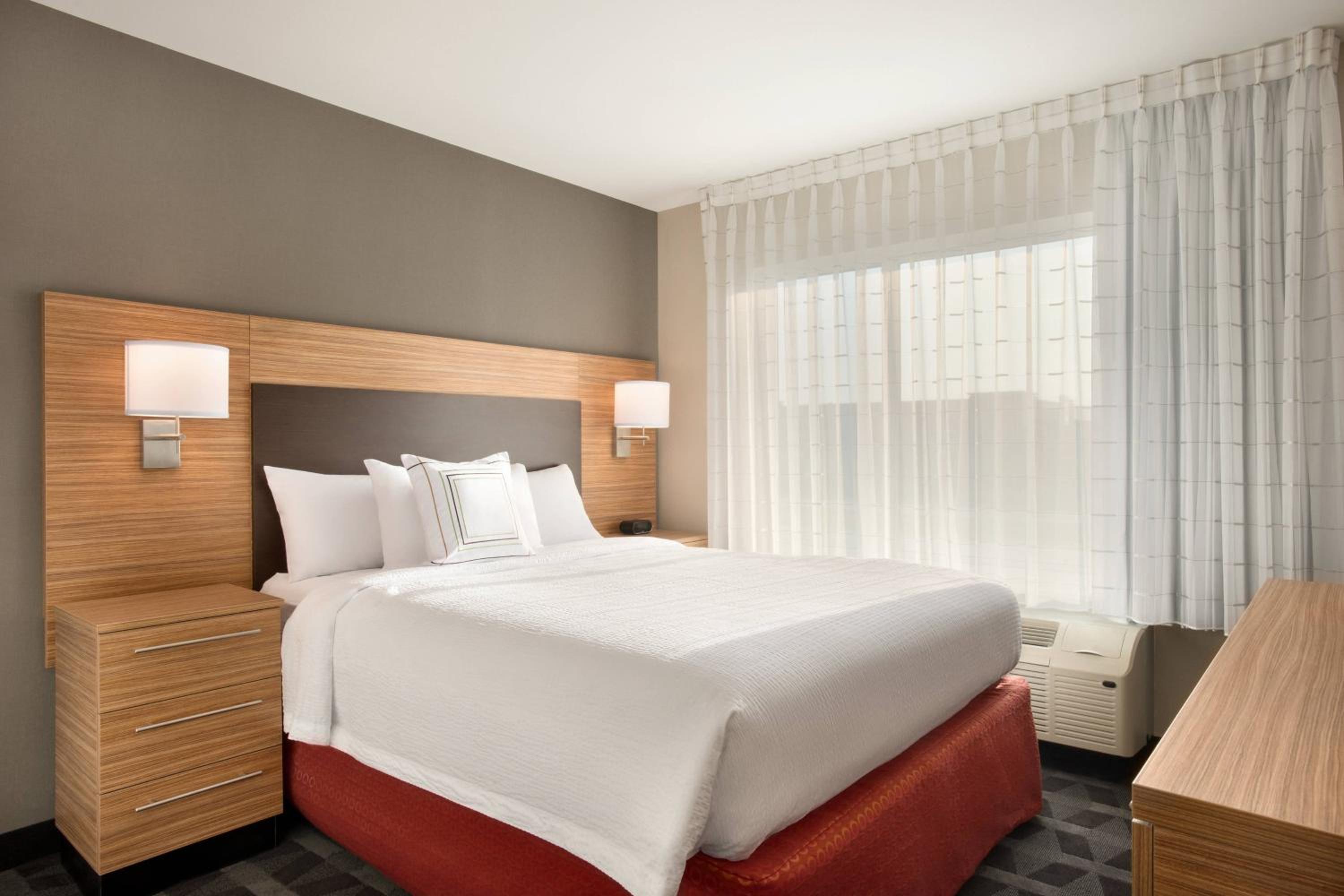 One-Bedroom Queen Suite with Sofa Bed