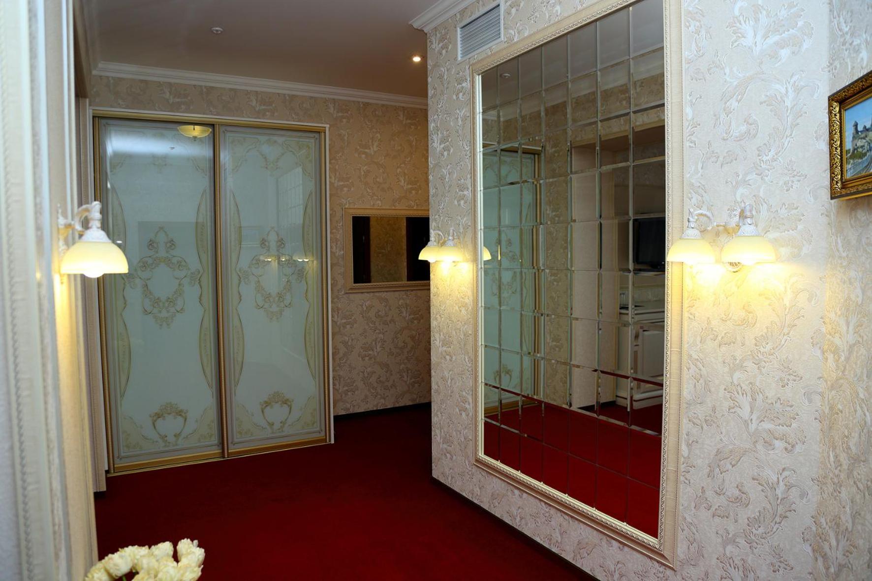 One-Bedroom Suite photo 3