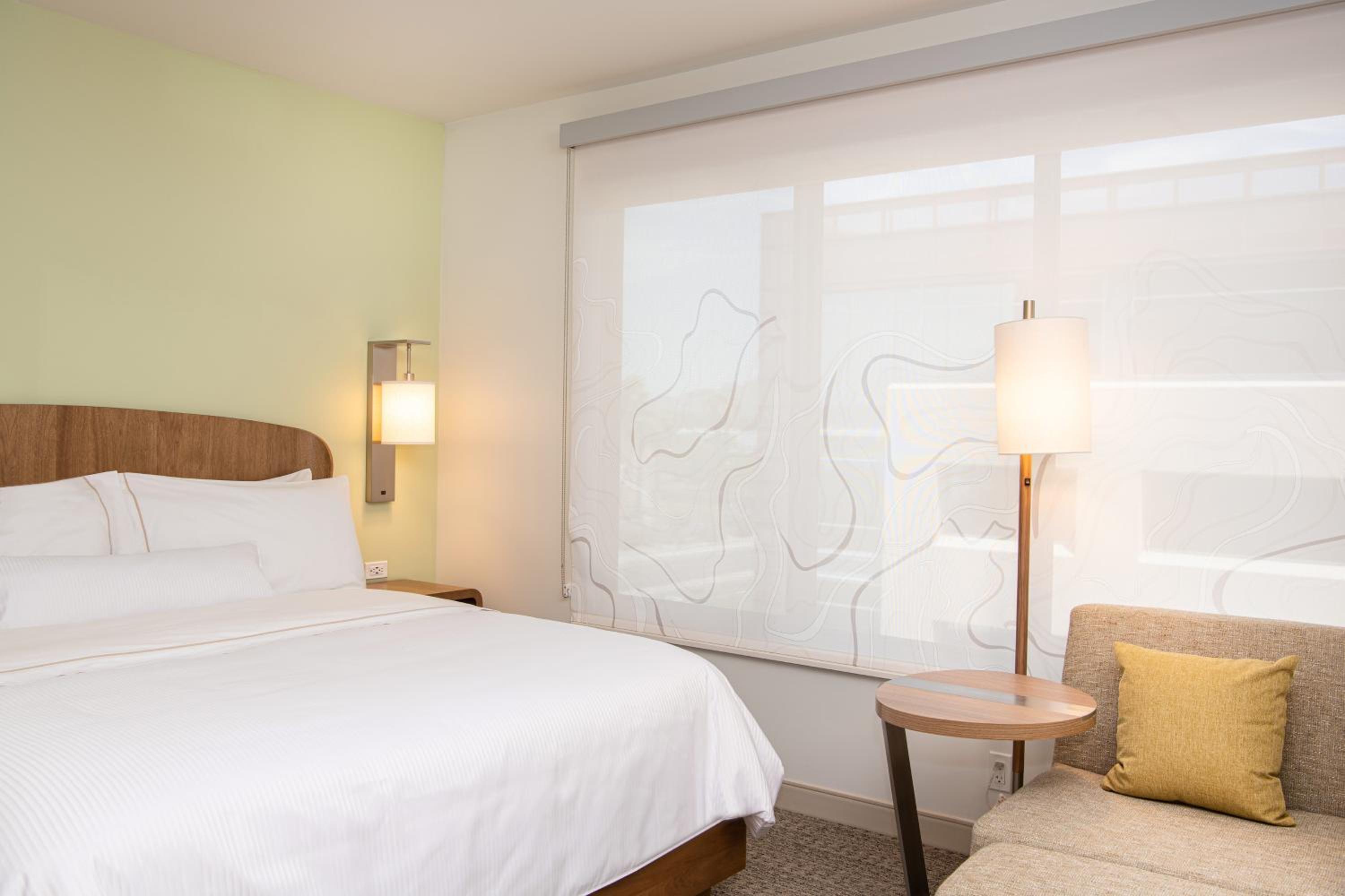 Guest Room, 1 King - Photo 3