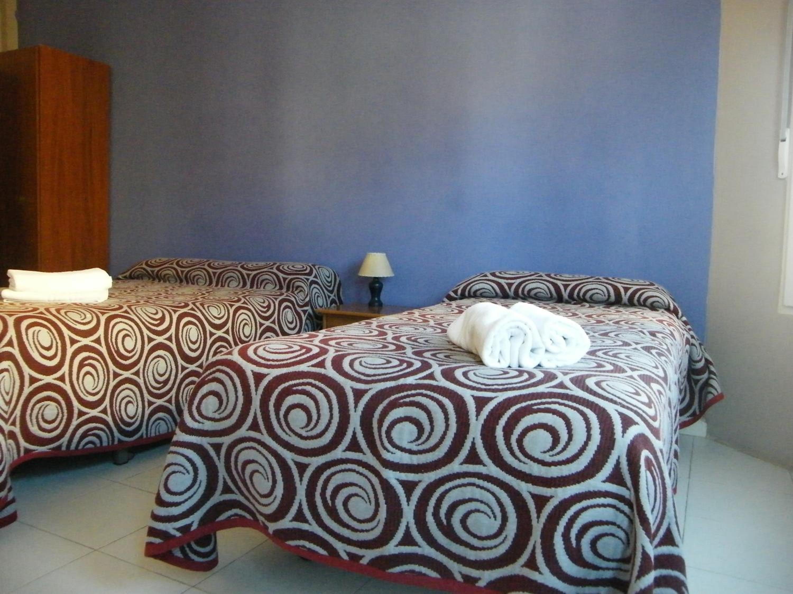Double or Twin Room - Photo 7