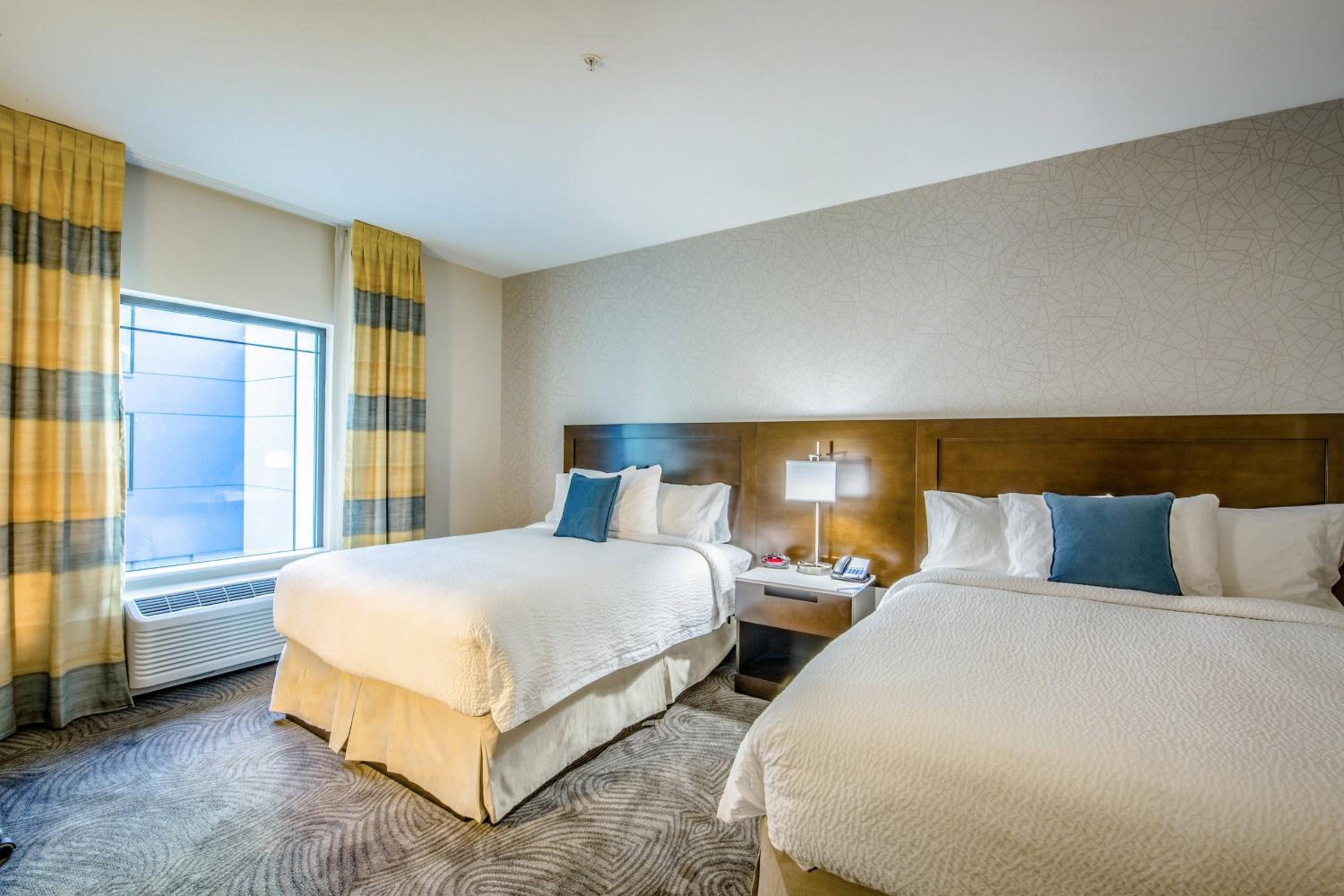 Queen Room with Two Queen Beds - Photo 1