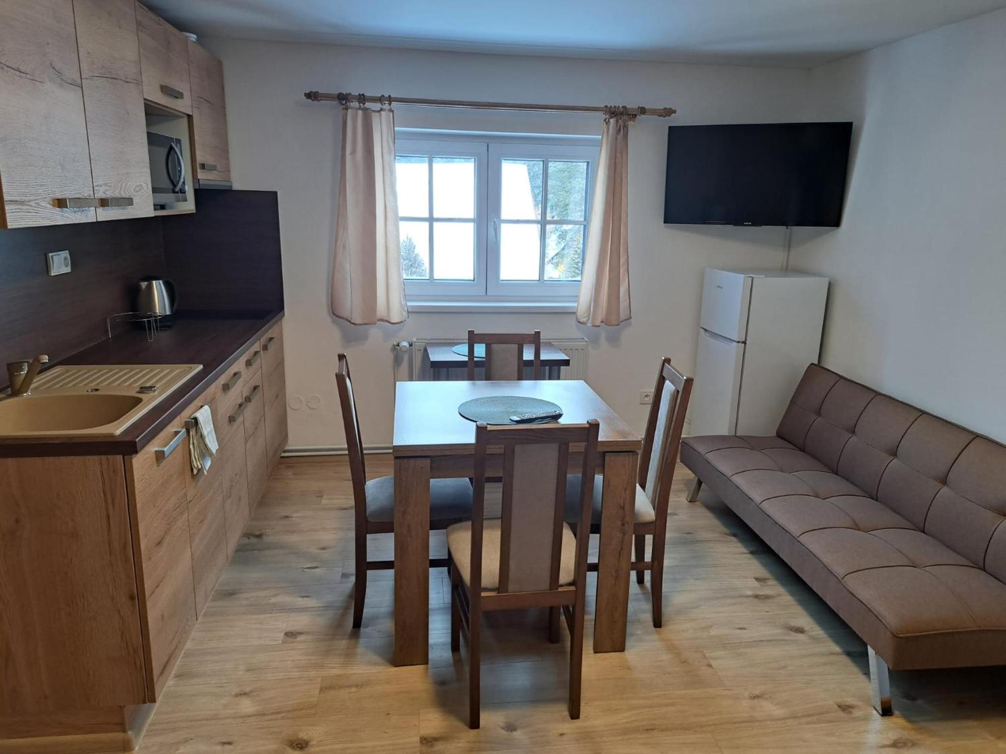 Queen Room - Disability Access photo 3