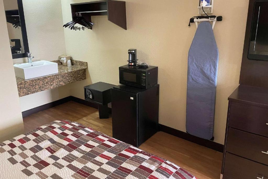 Double Room With Two Double Beds - Non-Smoking