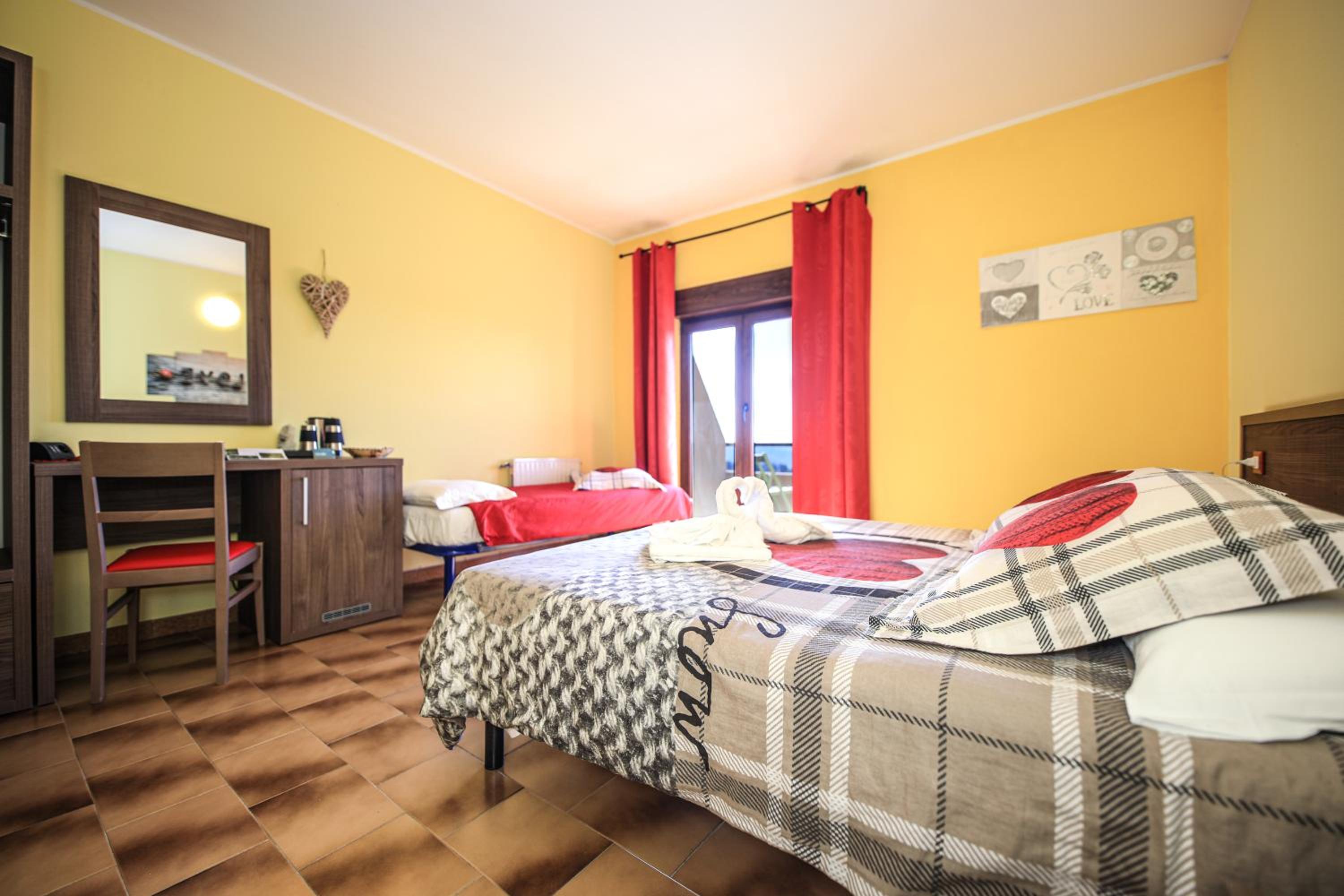 Triple Room