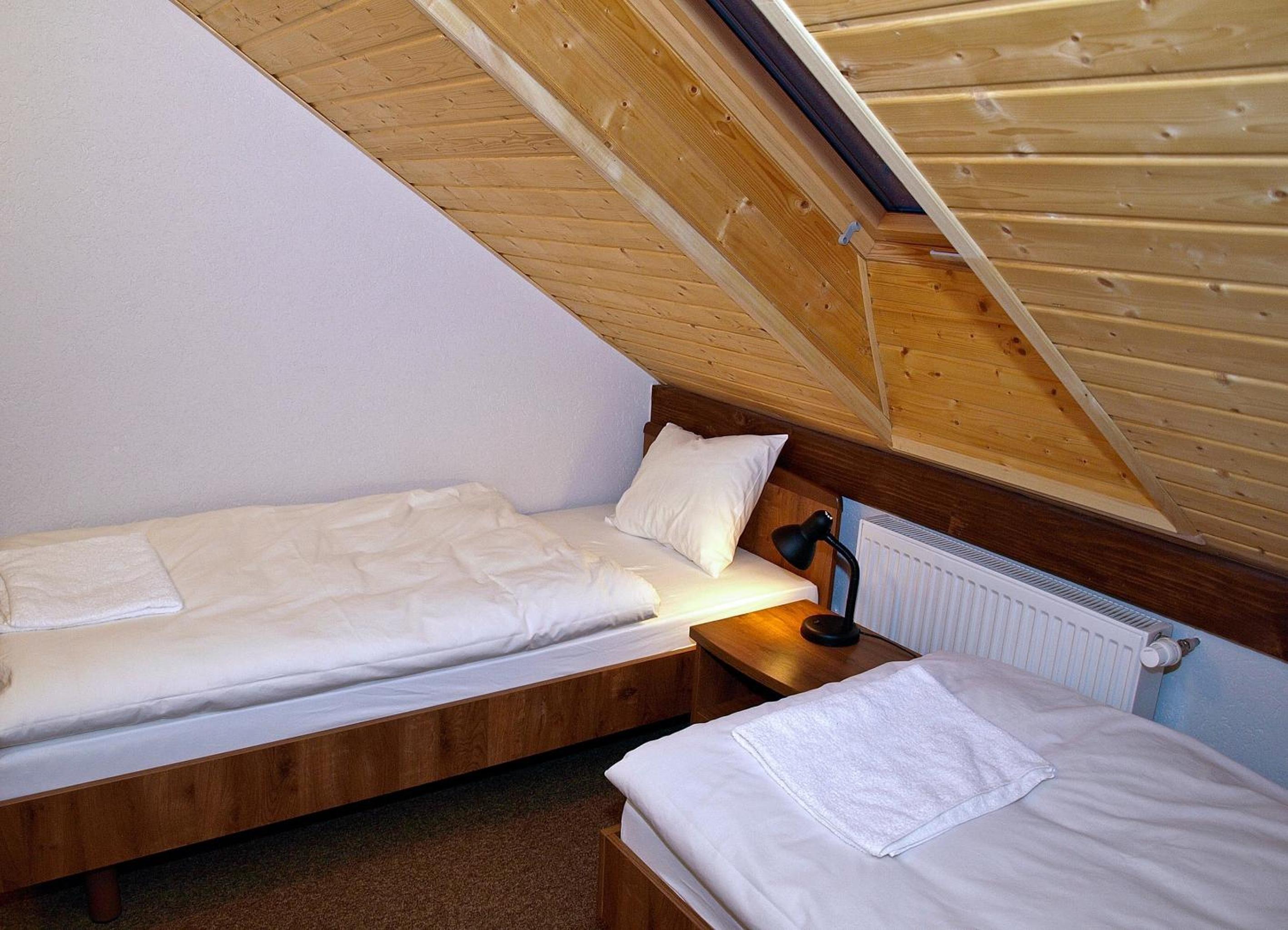 Small Twin Room photo 1