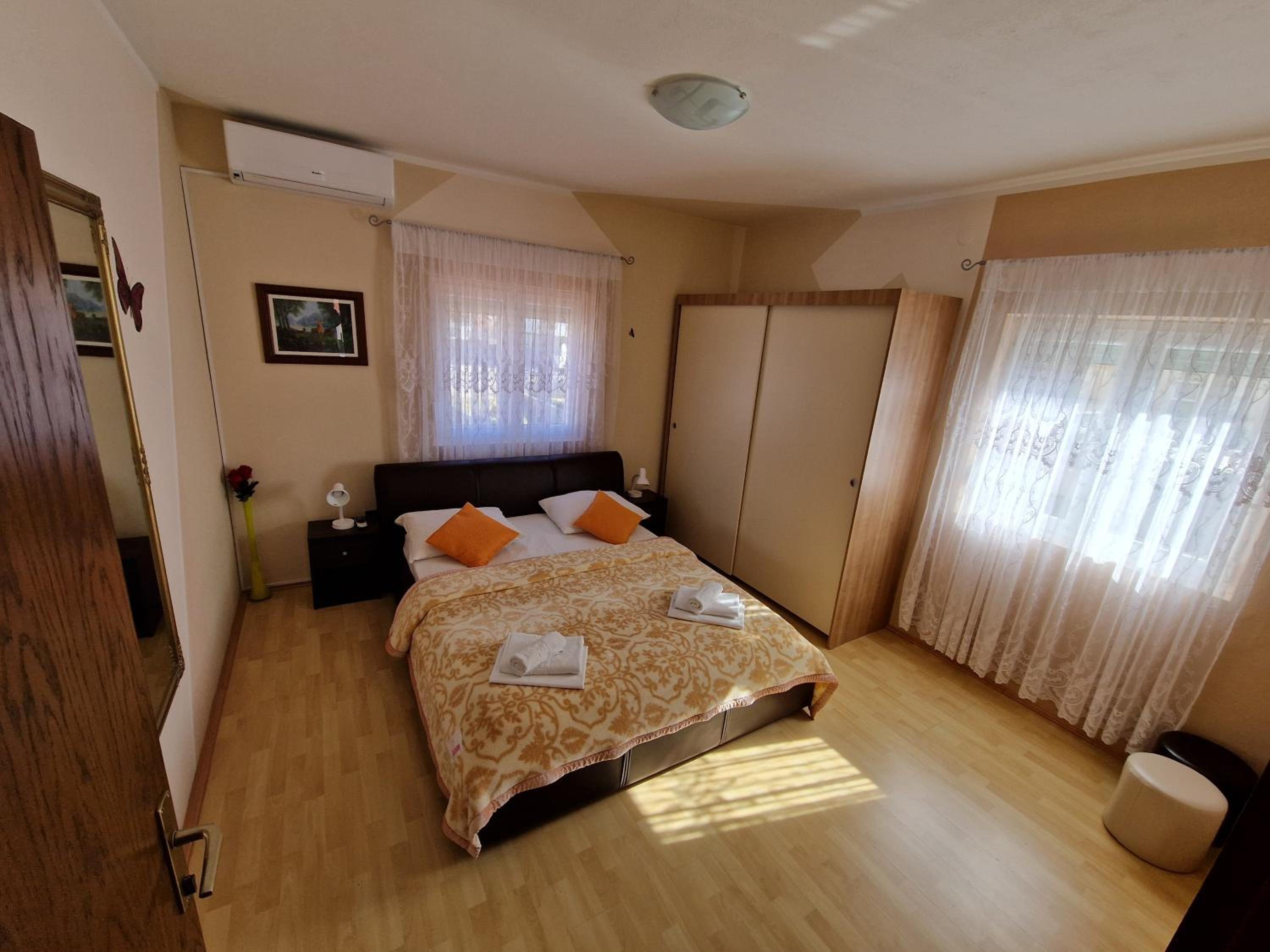 Studio with Balcony  - Photo 13