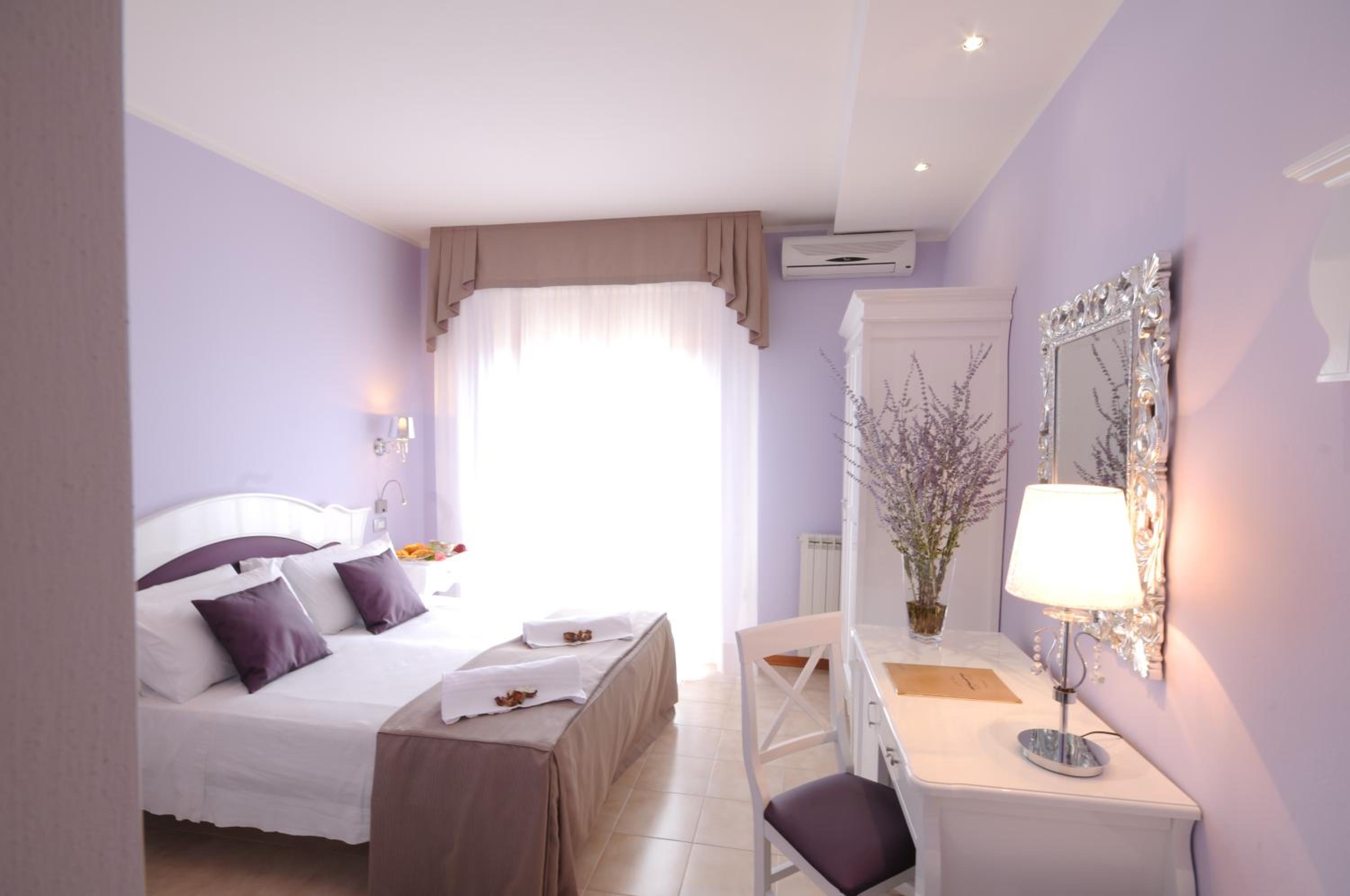 Triple Room - Photo 9