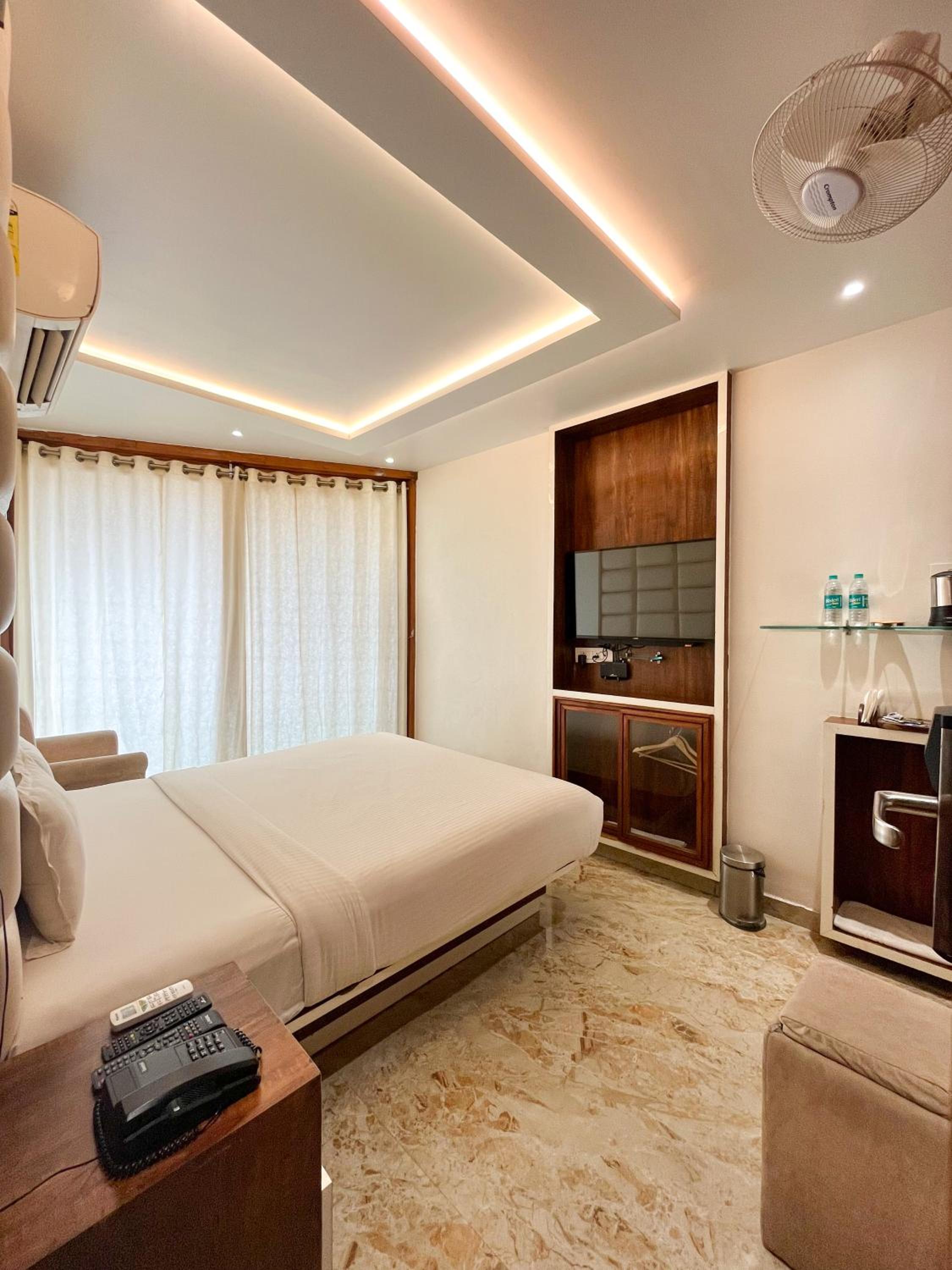 Deluxe room without balcony - Photo 16