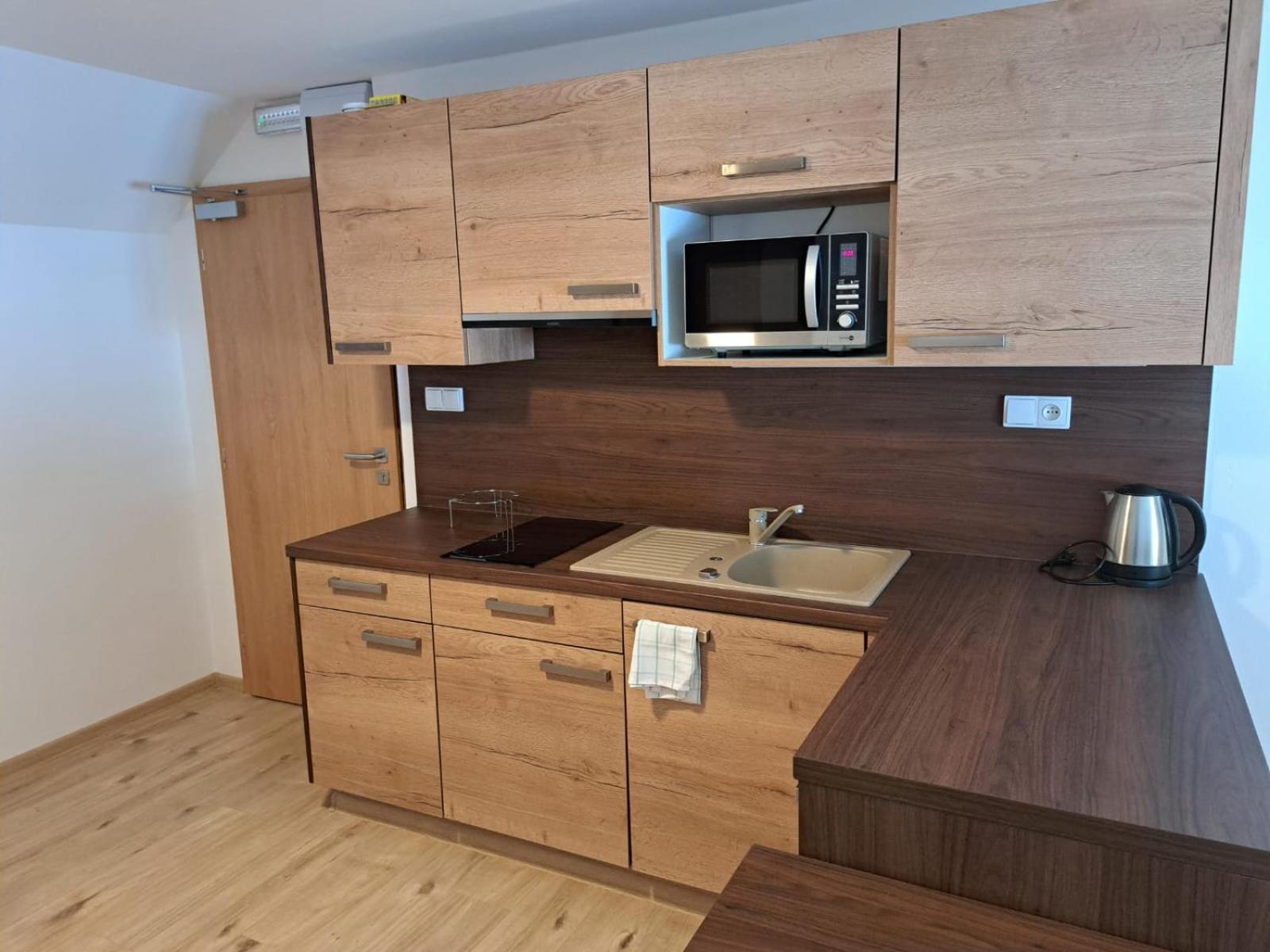 Deluxe Family Suite photo 2