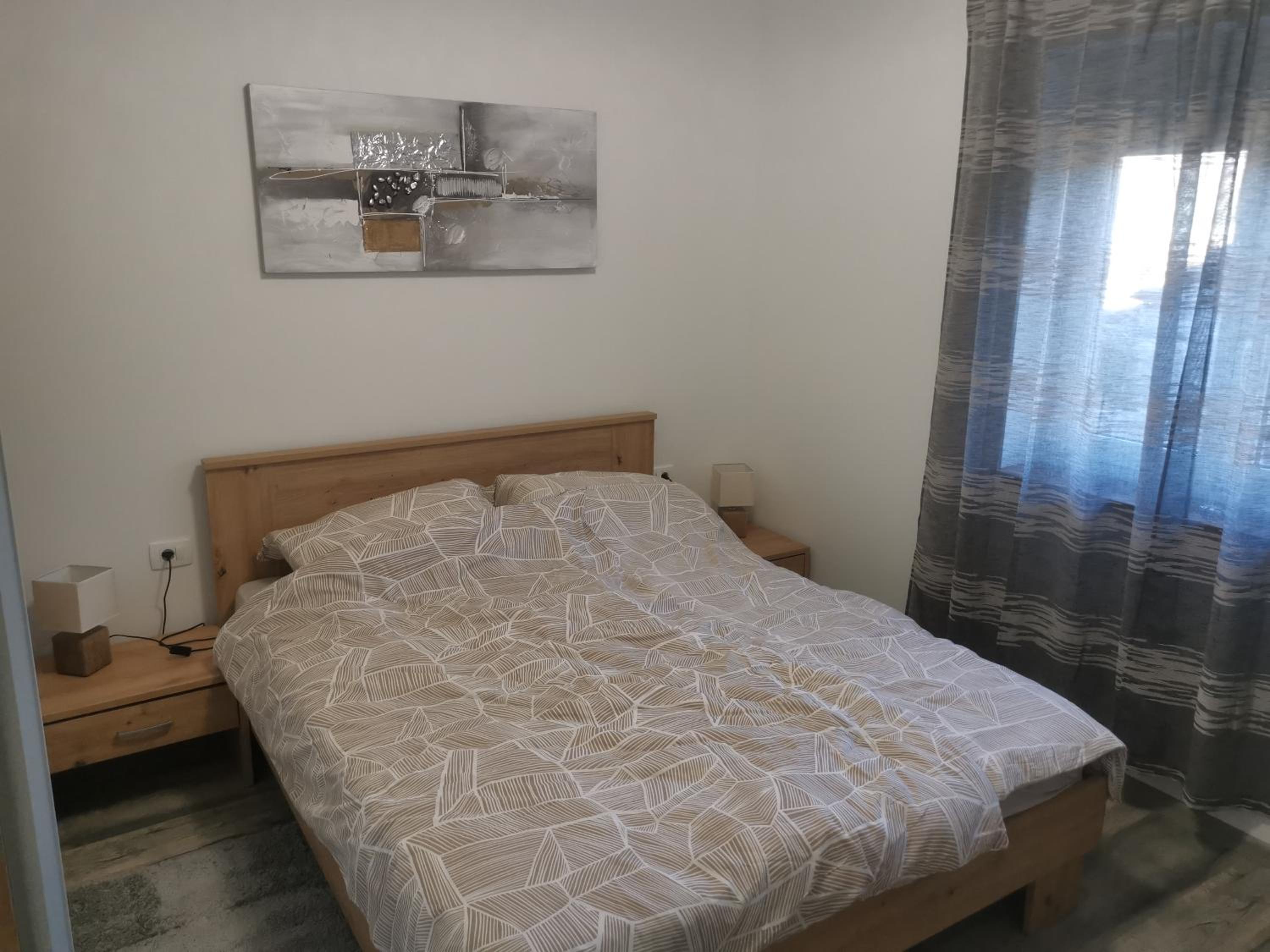 One-Bedroom Apartment photo 1