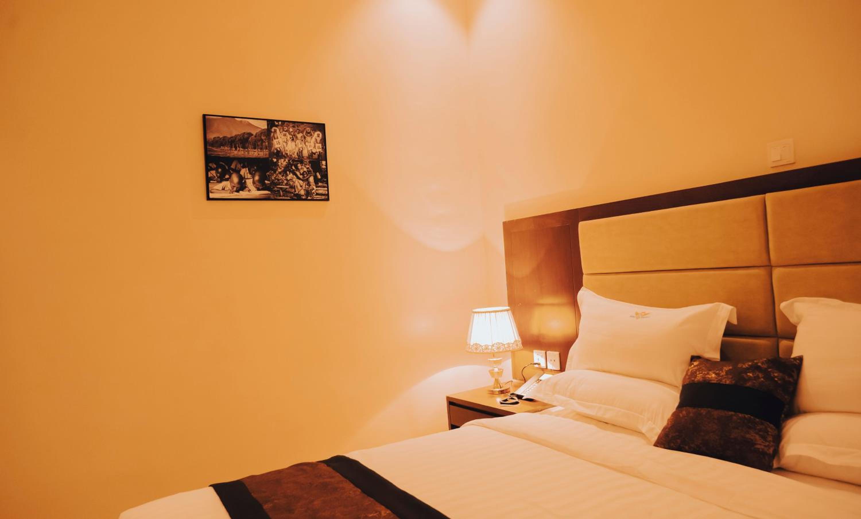 Madras Hotel and Apartments — photo 40