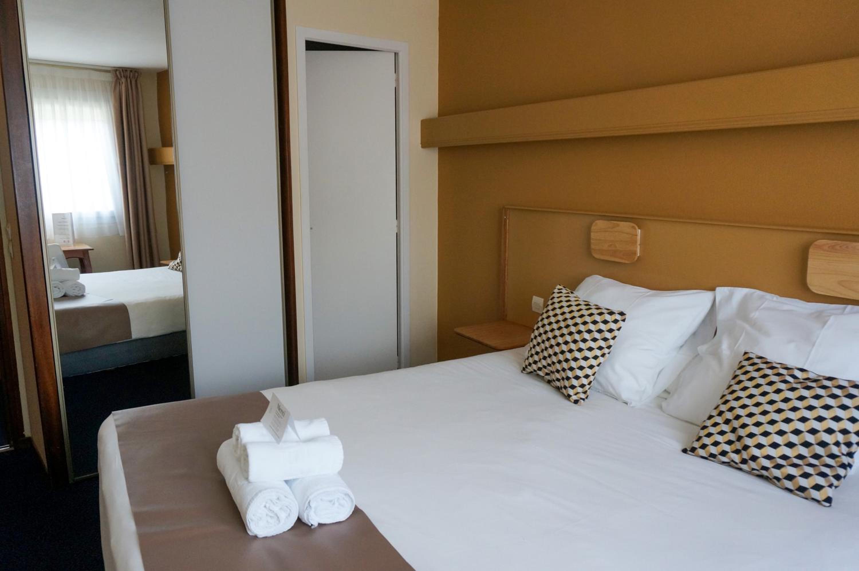 Double Room - Photo 2