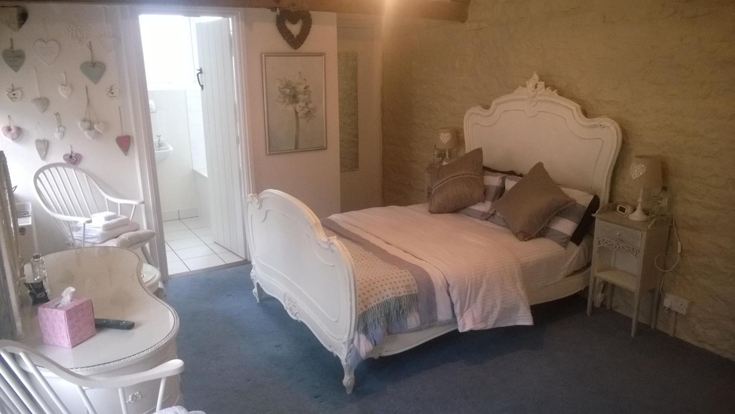 Deluxe Double or Twin Room photo 2
