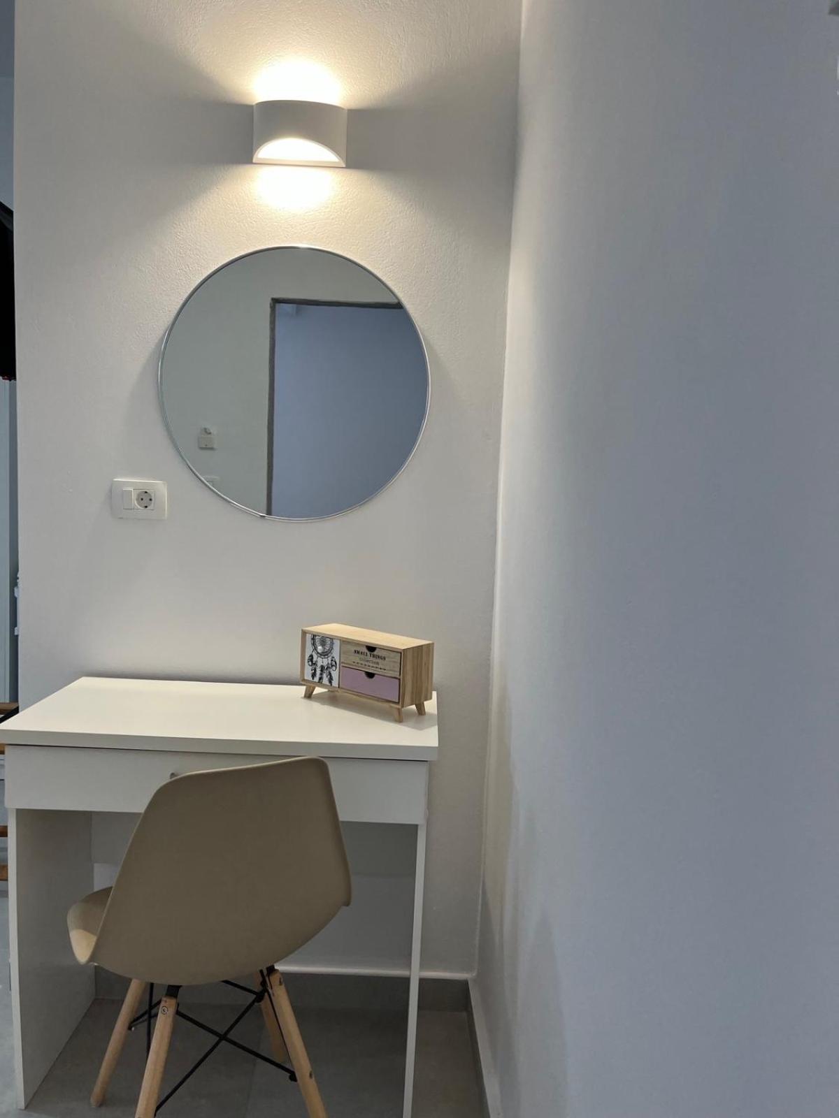 Double Room - Photo 9