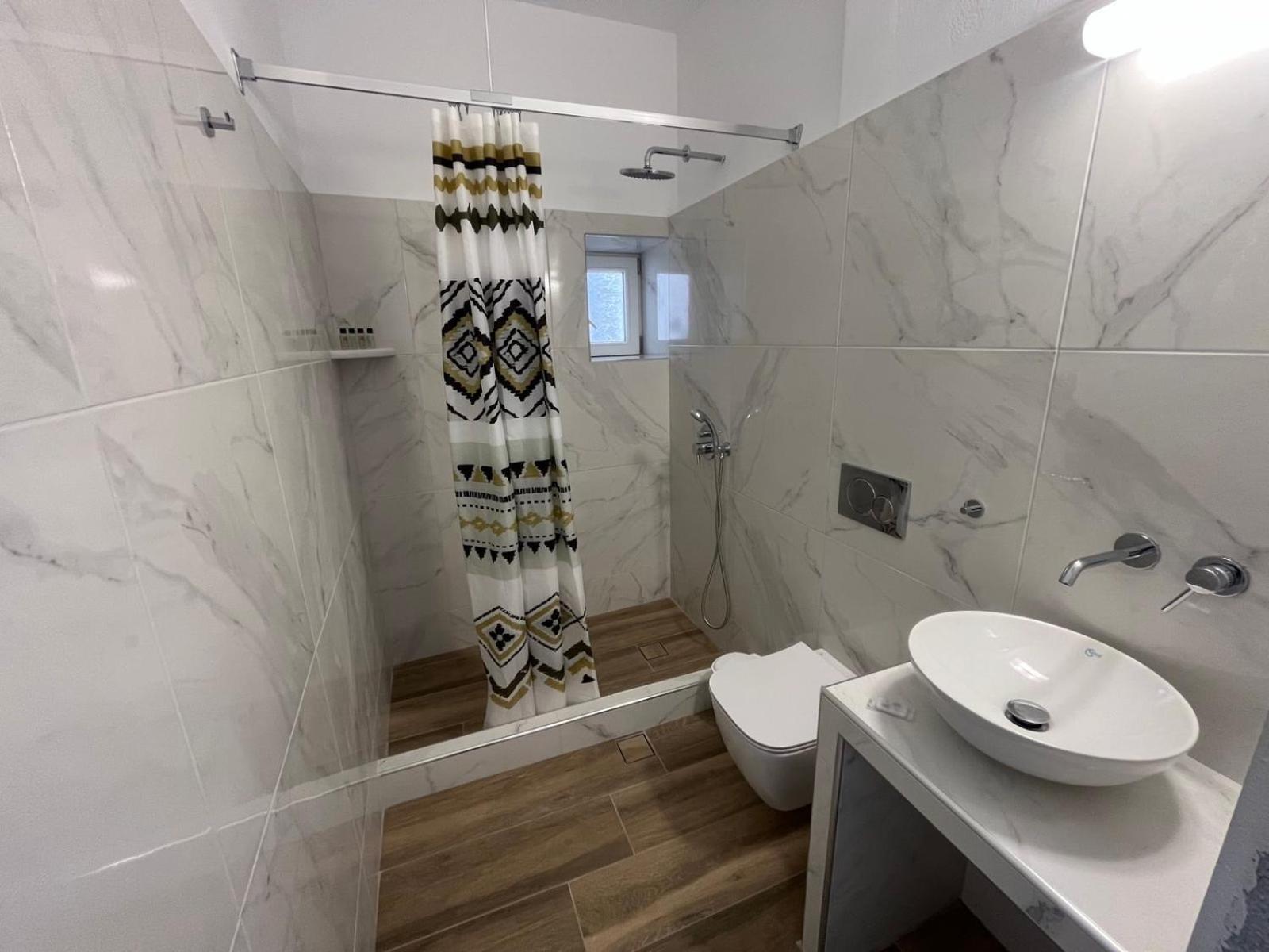 Deluxe Double Room - Photo 2
