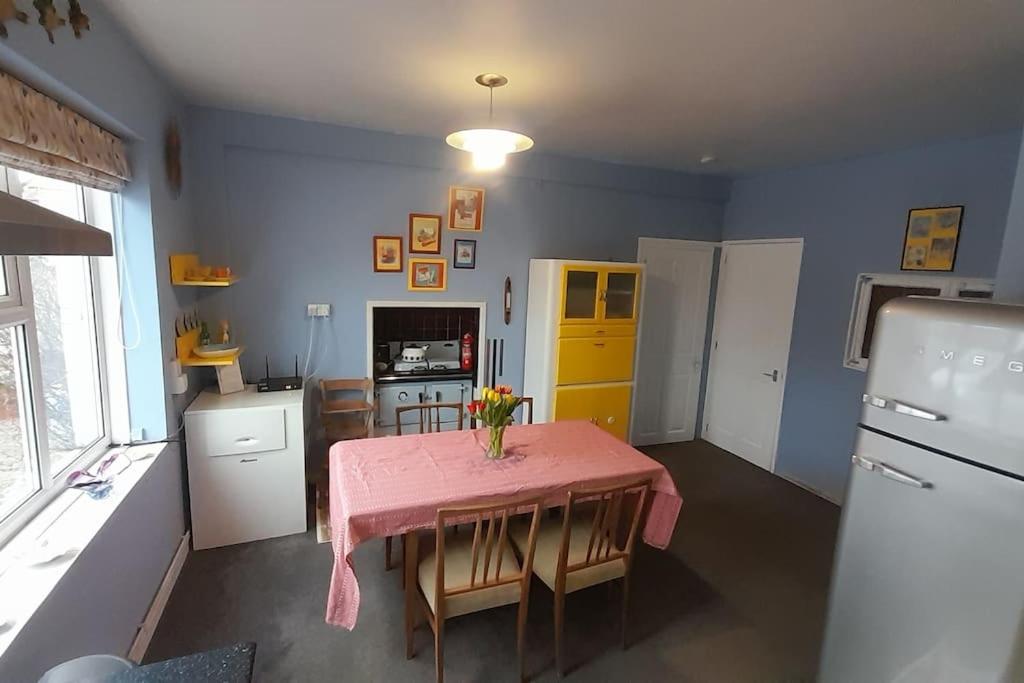 Two-Bedroom House photo 2