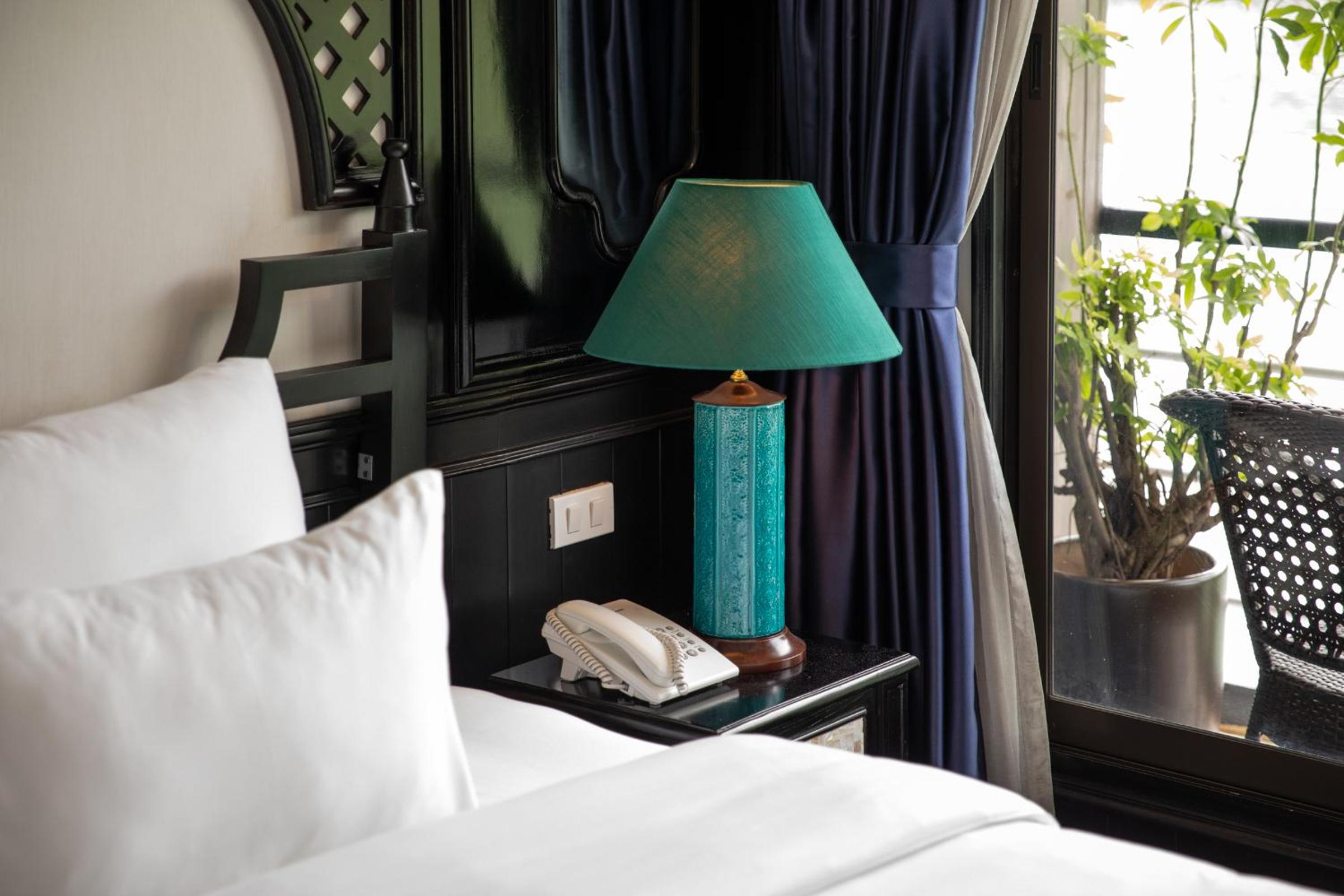 Executive Suite - Photo 21