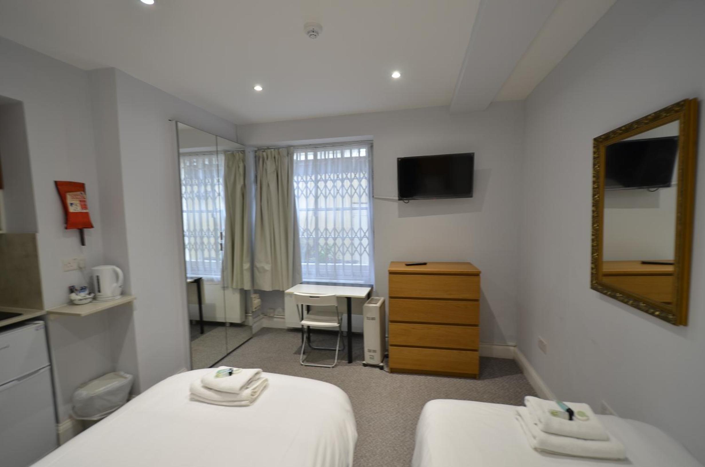 Standard Twin Room photo 1