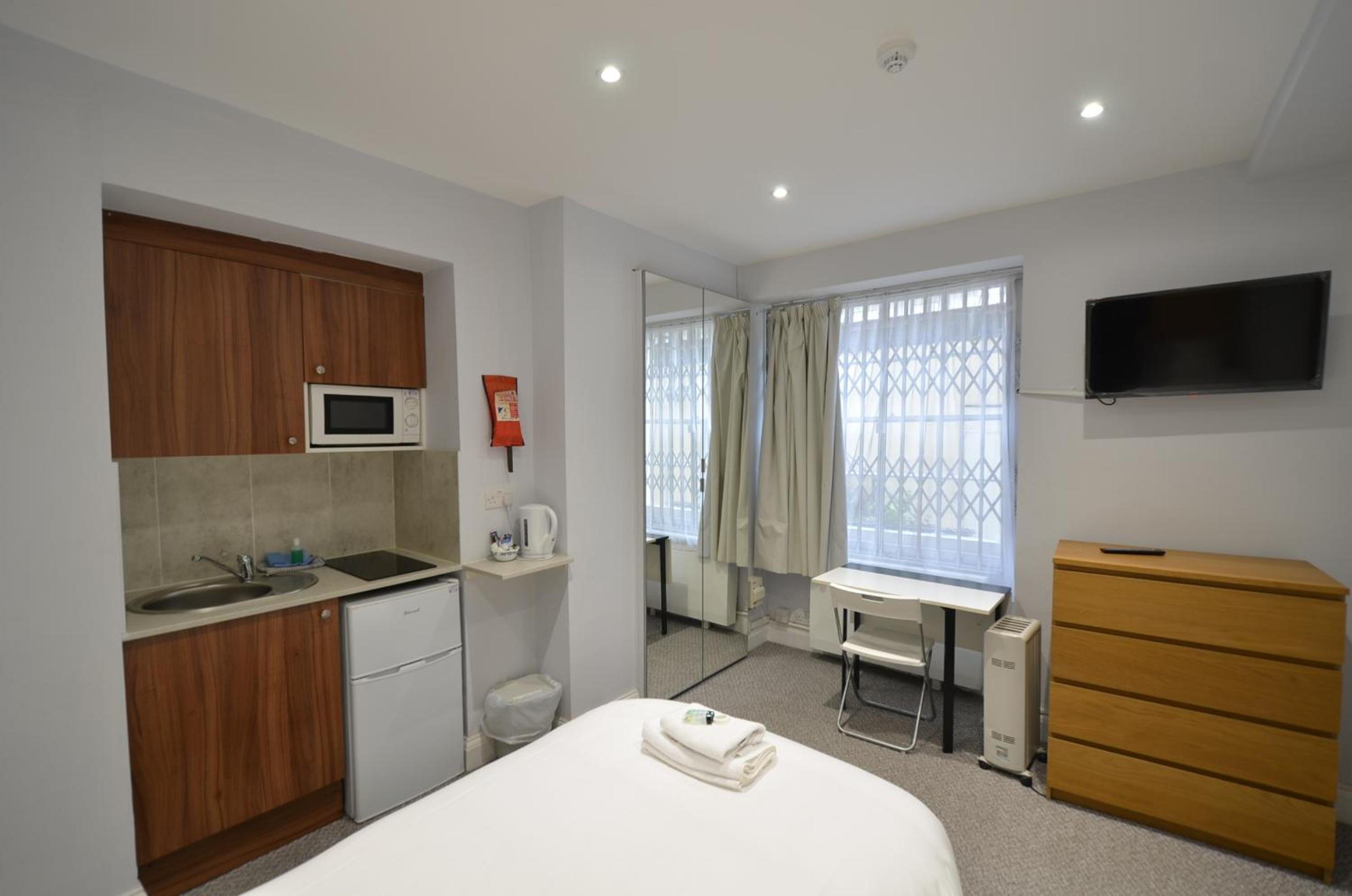 Standard Twin Room photo 3
