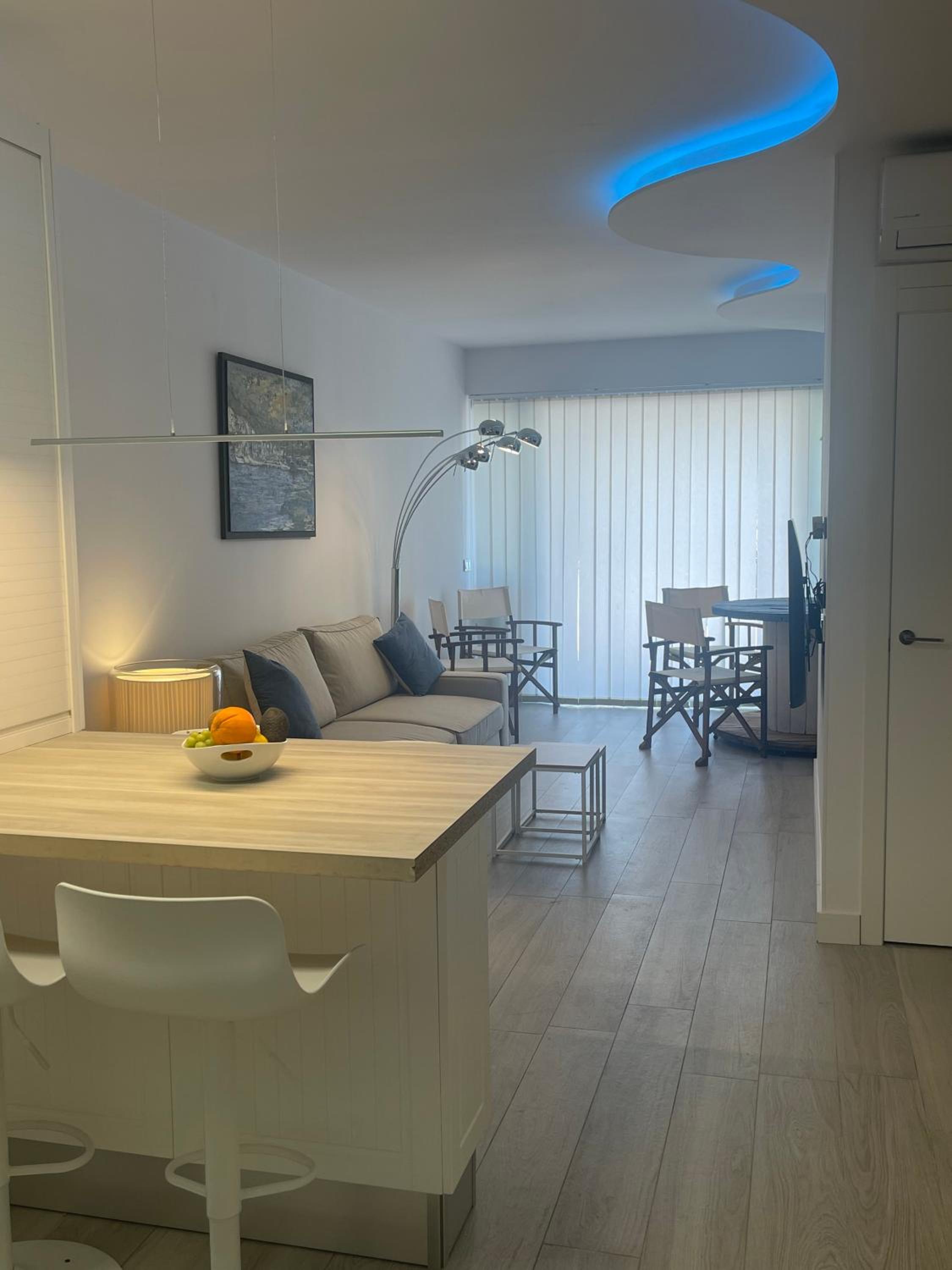Apartamento con vista al mar