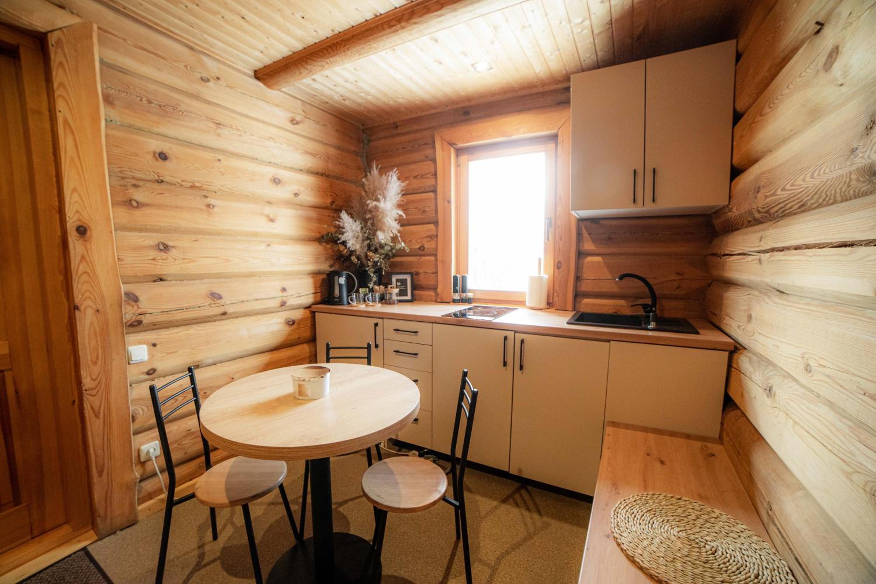 One-Bedroom House photo 3