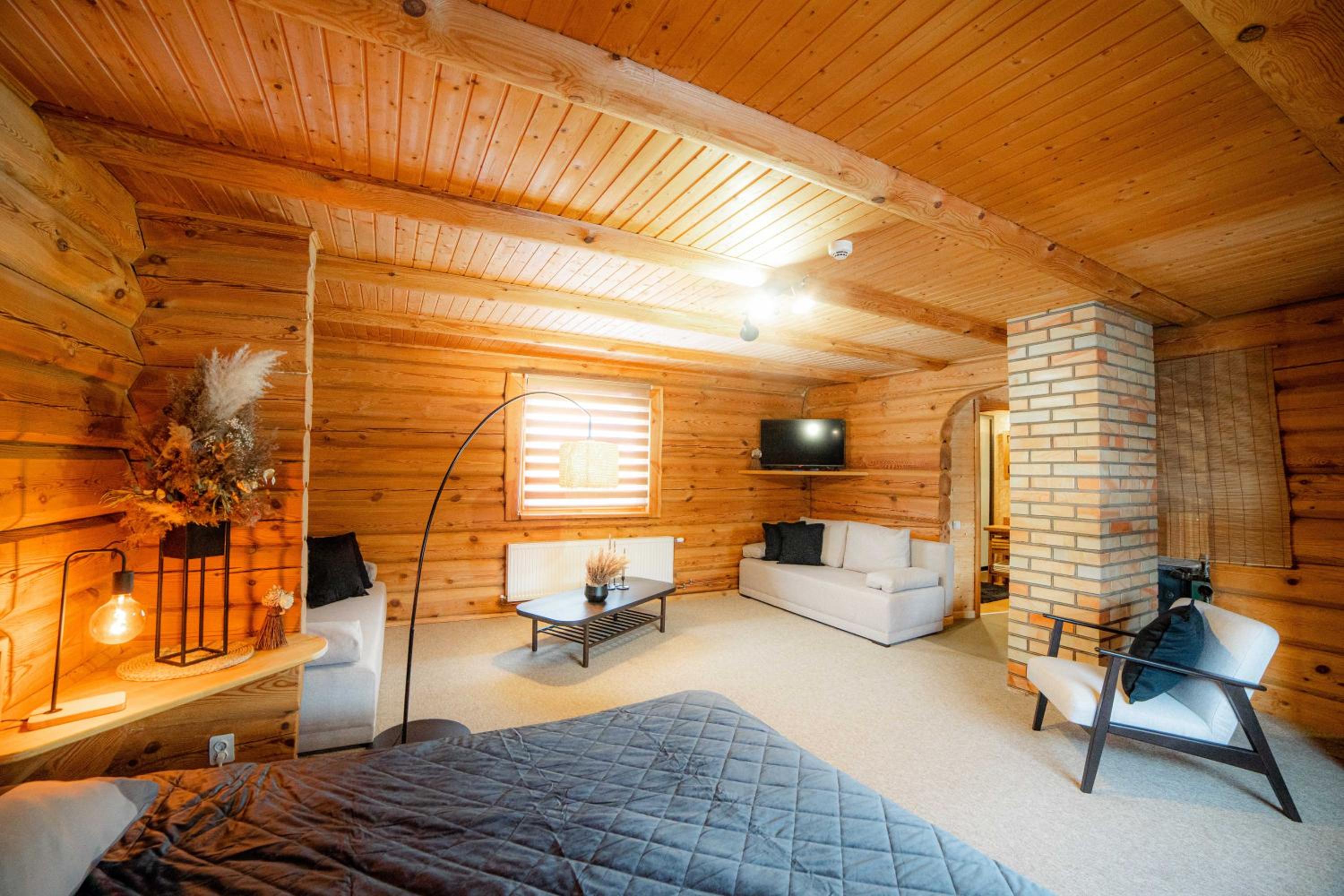 One-Bedroom House photo 1