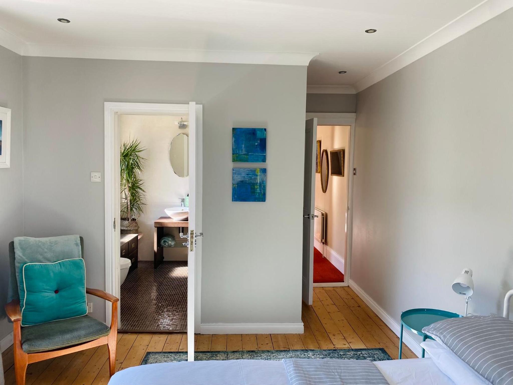 Double Room with Private Bathroom - Photo 3
